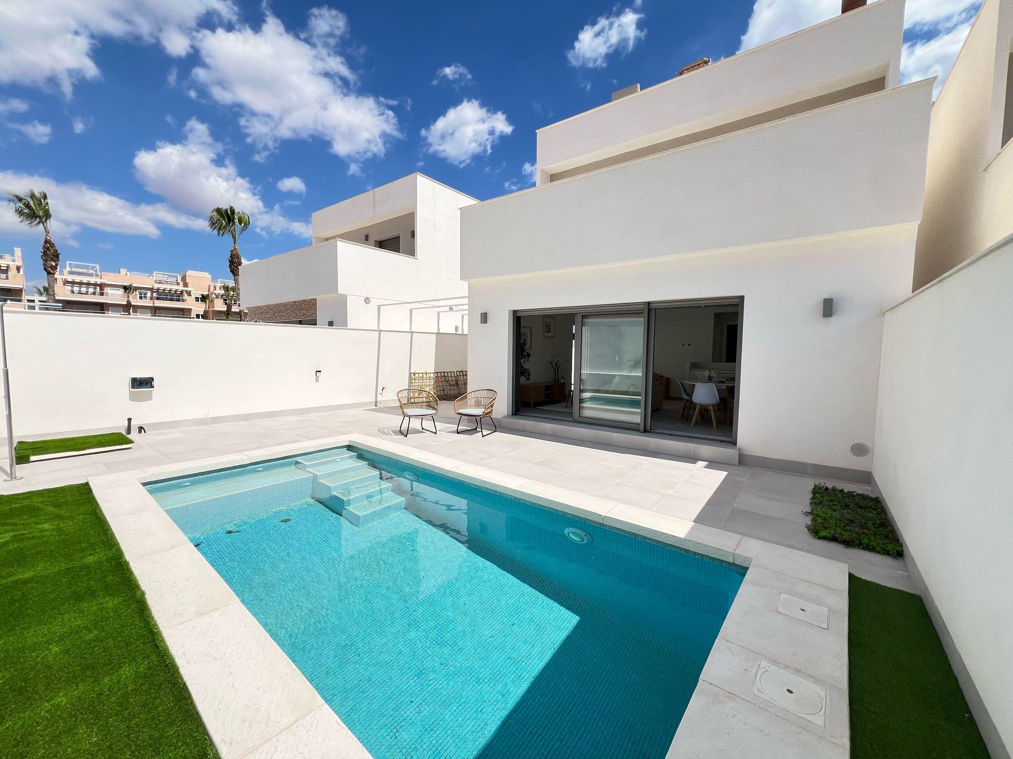 Living area in 3-bedroom new-build villa, Villamartín-Las Filipinas