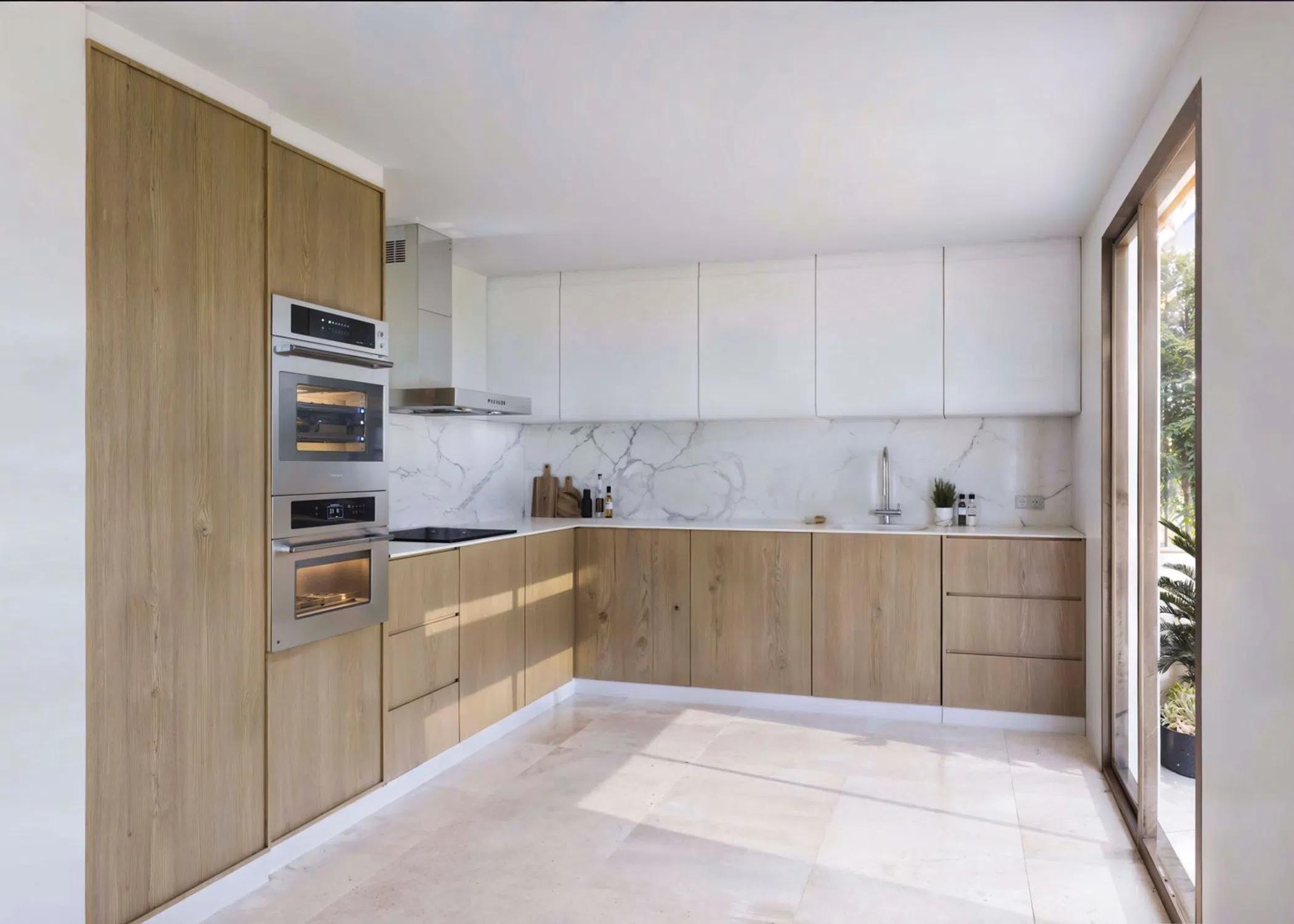 Kitchen with fitted units in 3-bedroom townhouse, Coloma, La Nucía