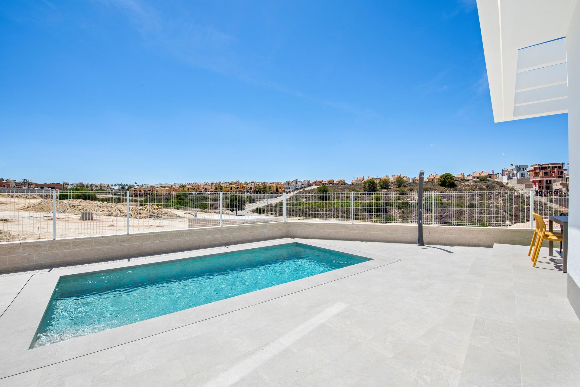 Solarium terrace on new-build villa in Algorfa, Alicante