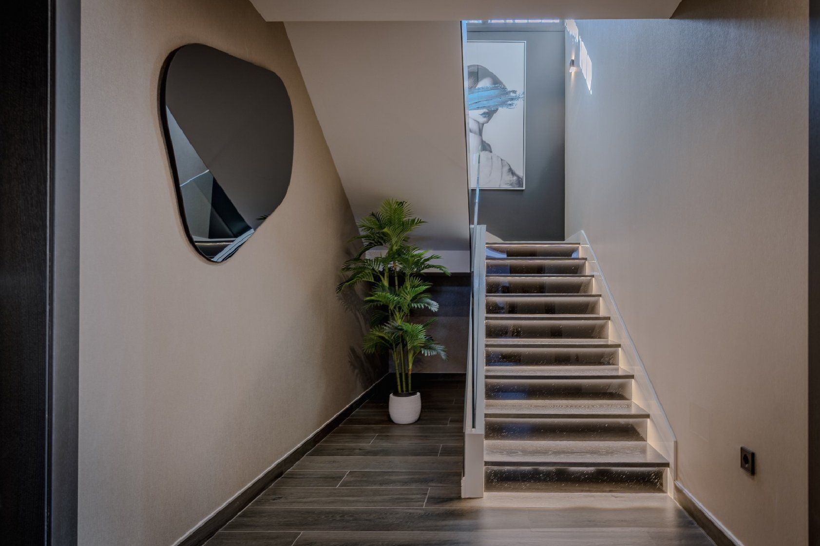 Built-in storage and dressing area in master suite, La Cala Golf