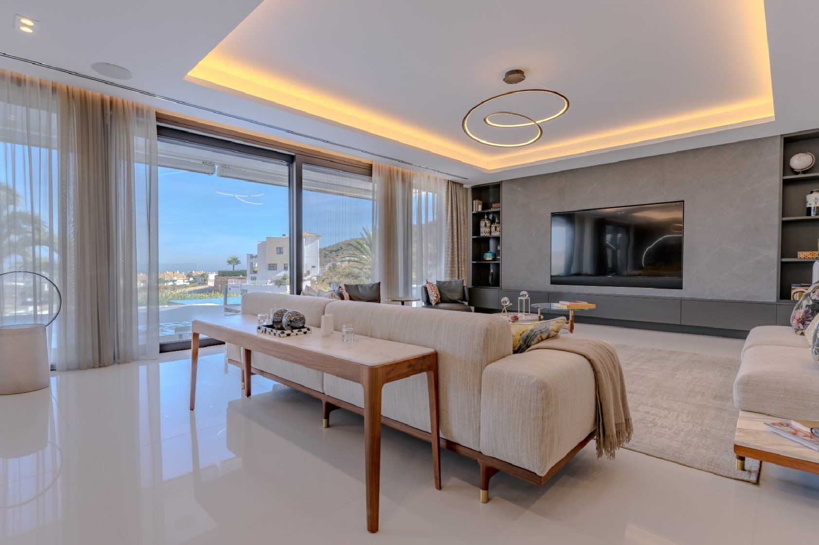 En-suite bathroom with freestanding bath in villa, La Cala Golf