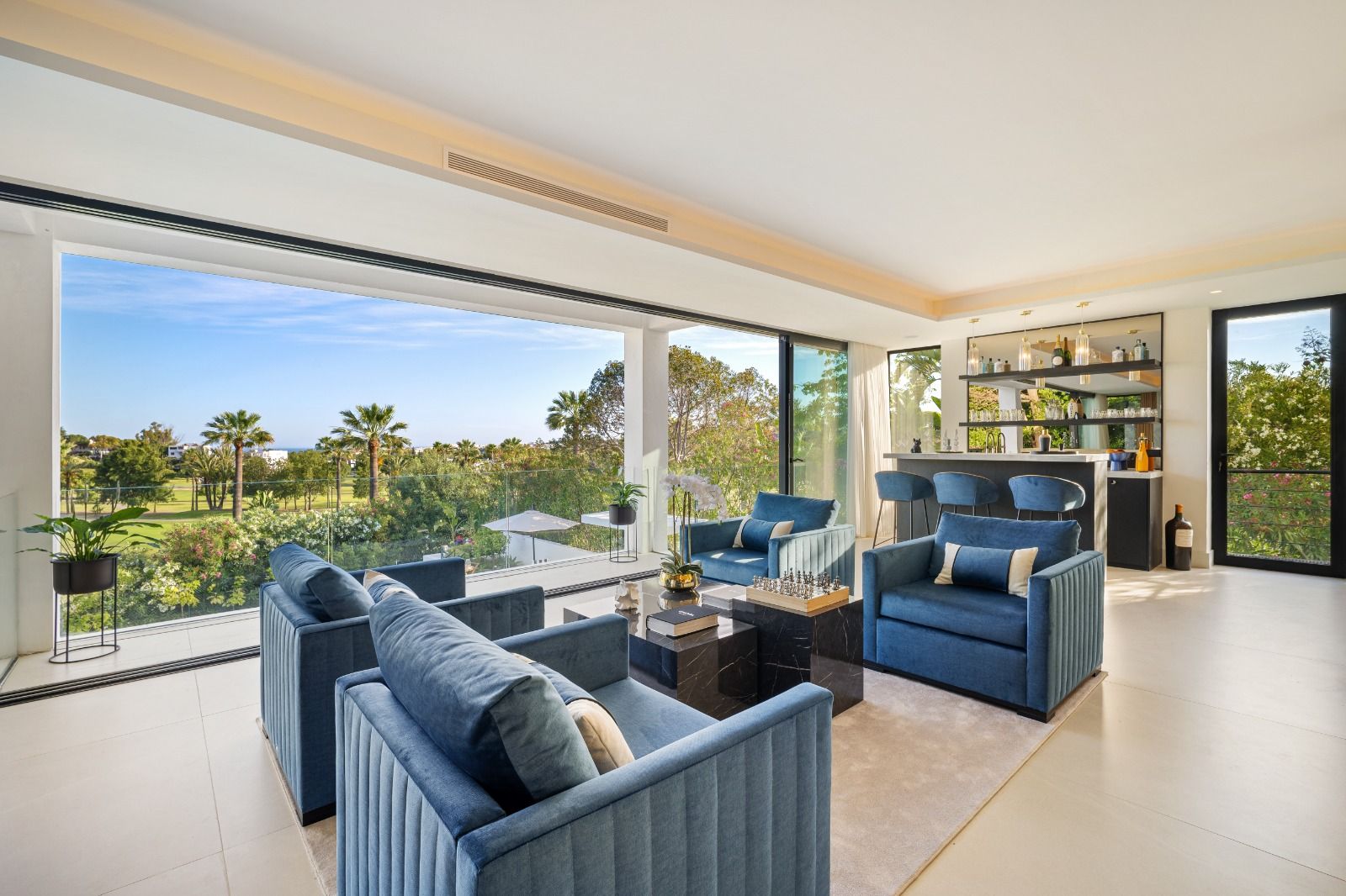 Utility room in 6-bedroom new-build villa, Las Brisas, Marbella