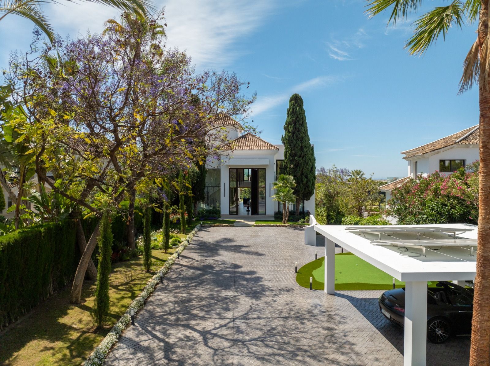 Covered outdoor kitchen or barbecue area in villa, Las Brisas