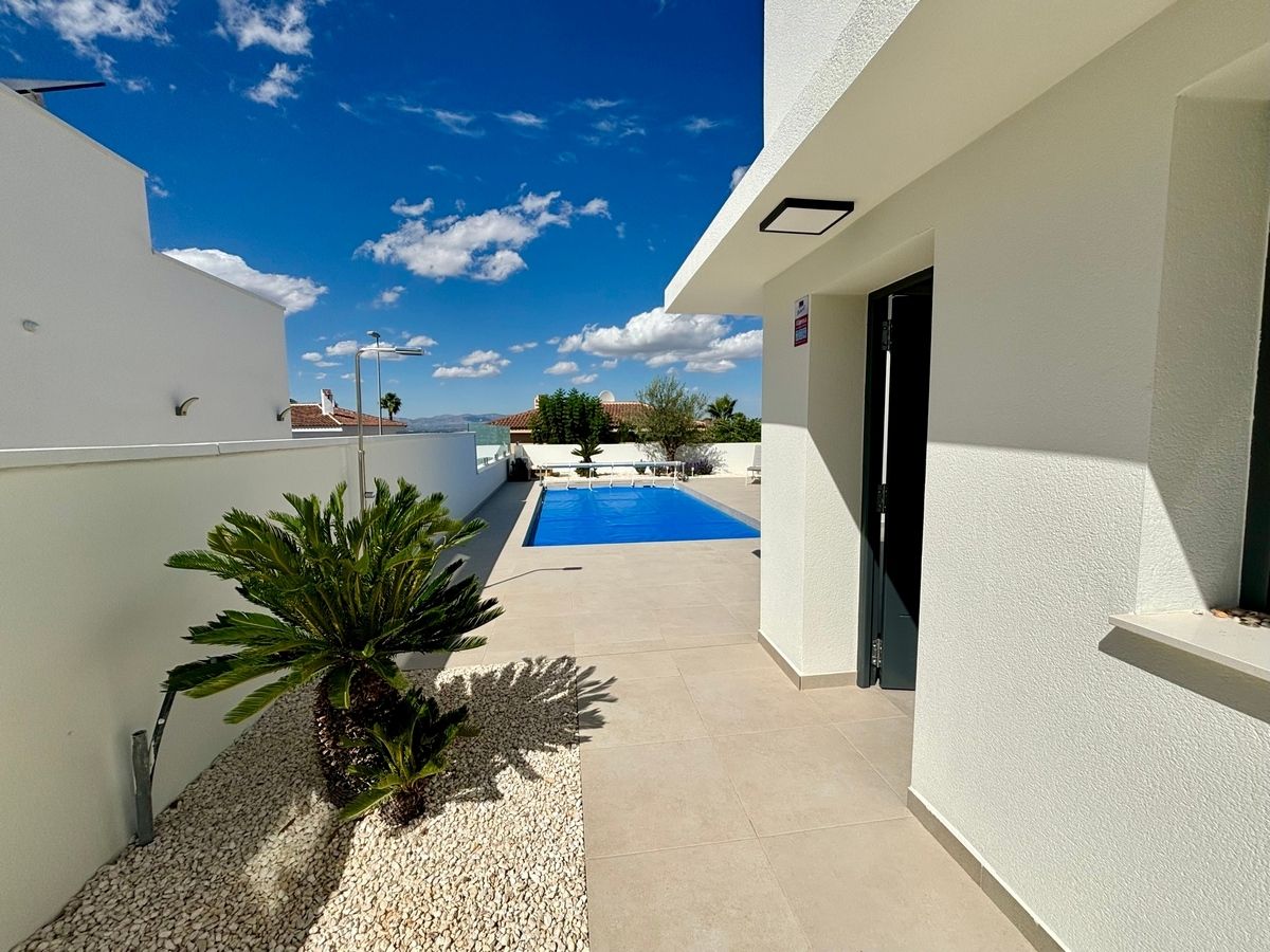 Neighbouring street context, new-build villa, Ciudad Quesada, Rojales