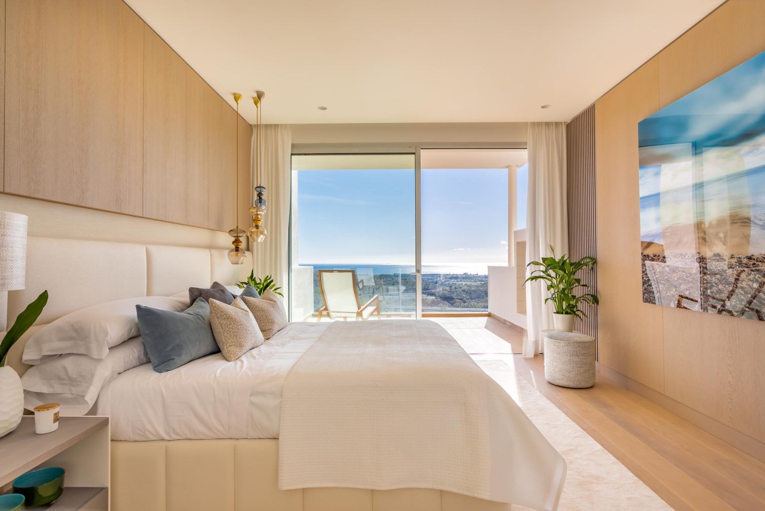 Lobby and lift access in new-build apartment complex, Montemayor-Marbella Club