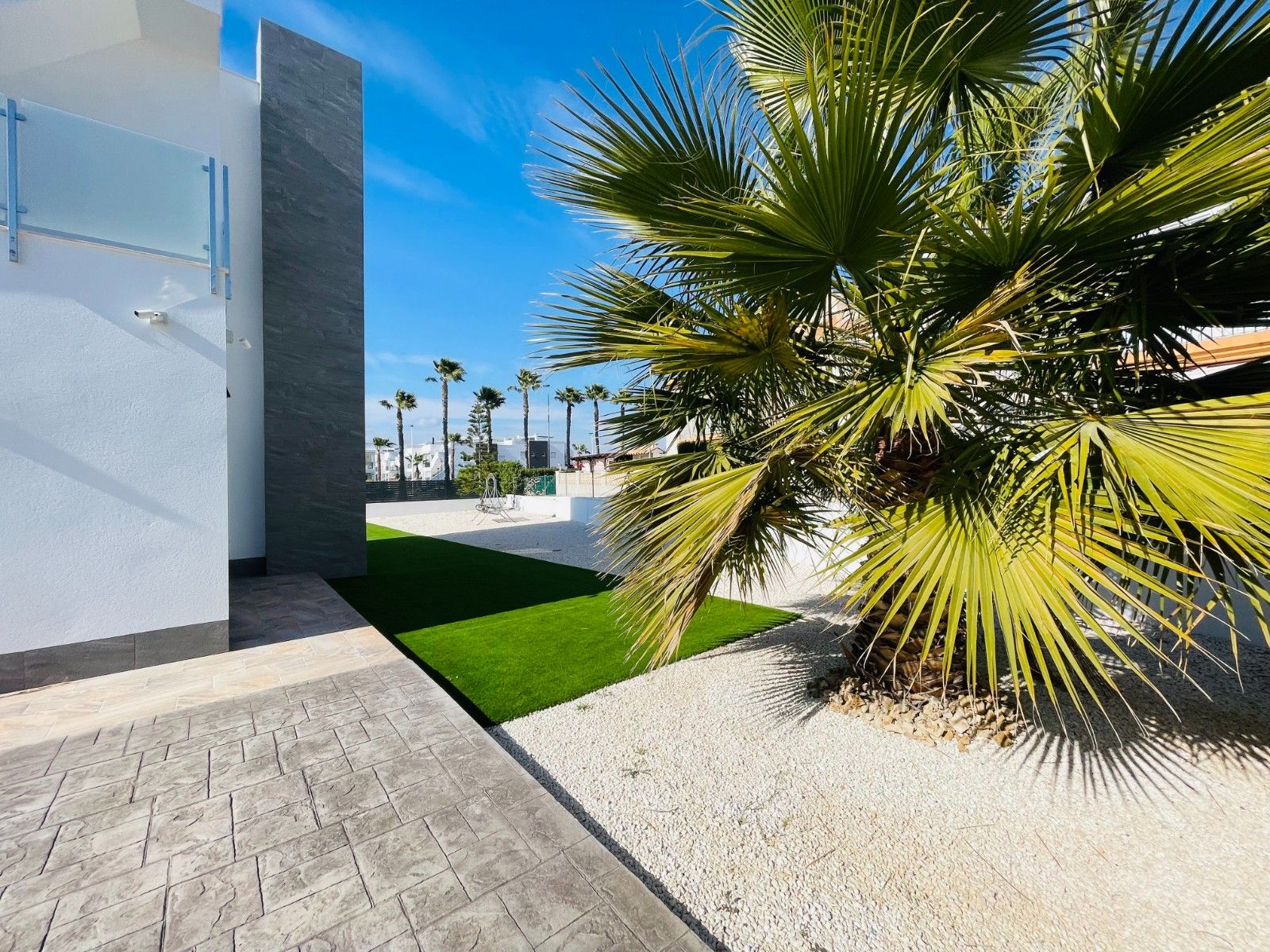 Kitchen in new-build 5-bedroom villa, Torreblanca, Torrevieja
