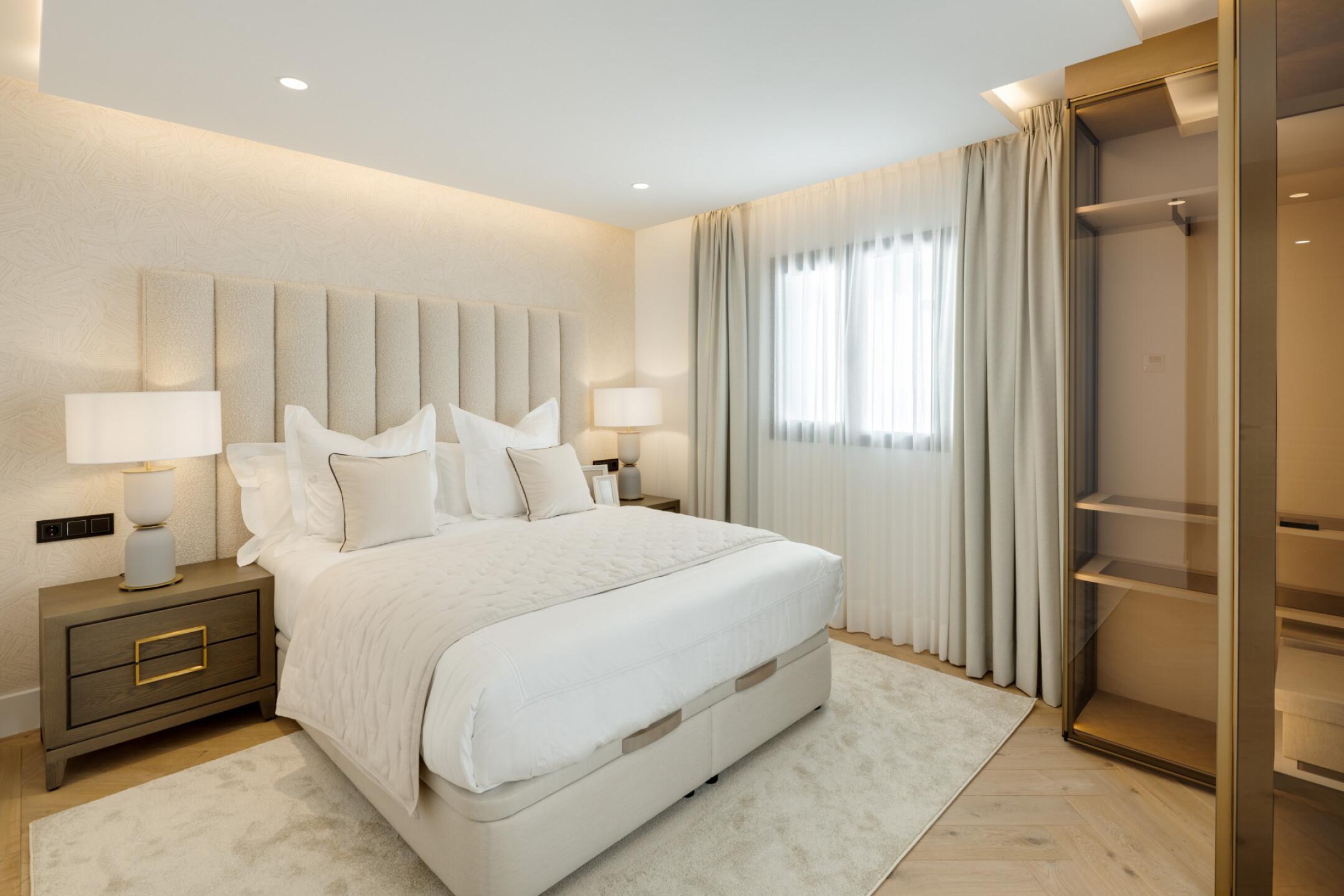 Third bedroom in new-build villa, La Quinta, Benahavis