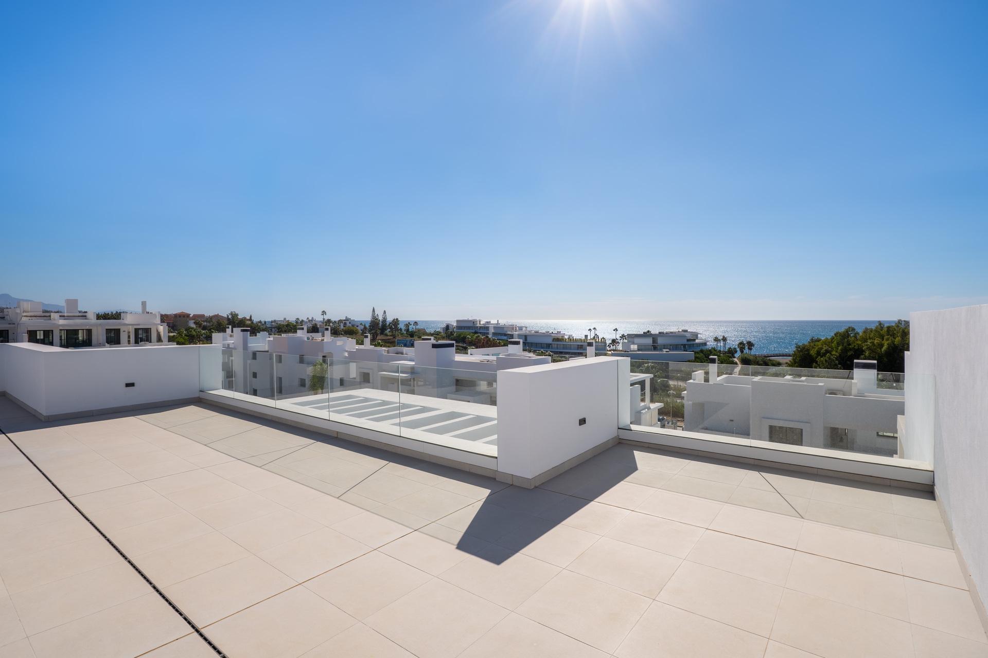 Main bedroom in 3-bedroom apartment, Arroyo Vaquero, Estepona