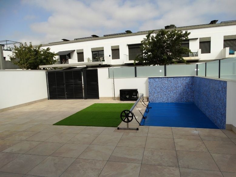 Open living and dining space in 3-bedroom townhouse, Zona Pueblo