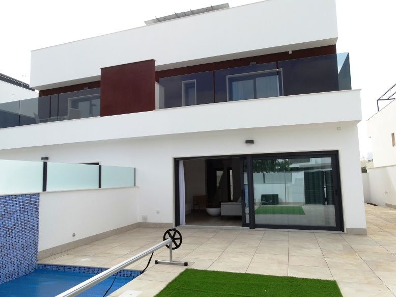 Main bedroom in new-build townhouse, Zona Pueblo, Pilar De La Horadada