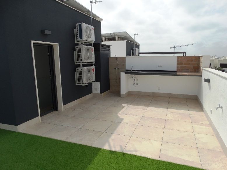 Second bathroom in 3-bedroom townhouse, Zona Pueblo, Pilar De La Horadada
