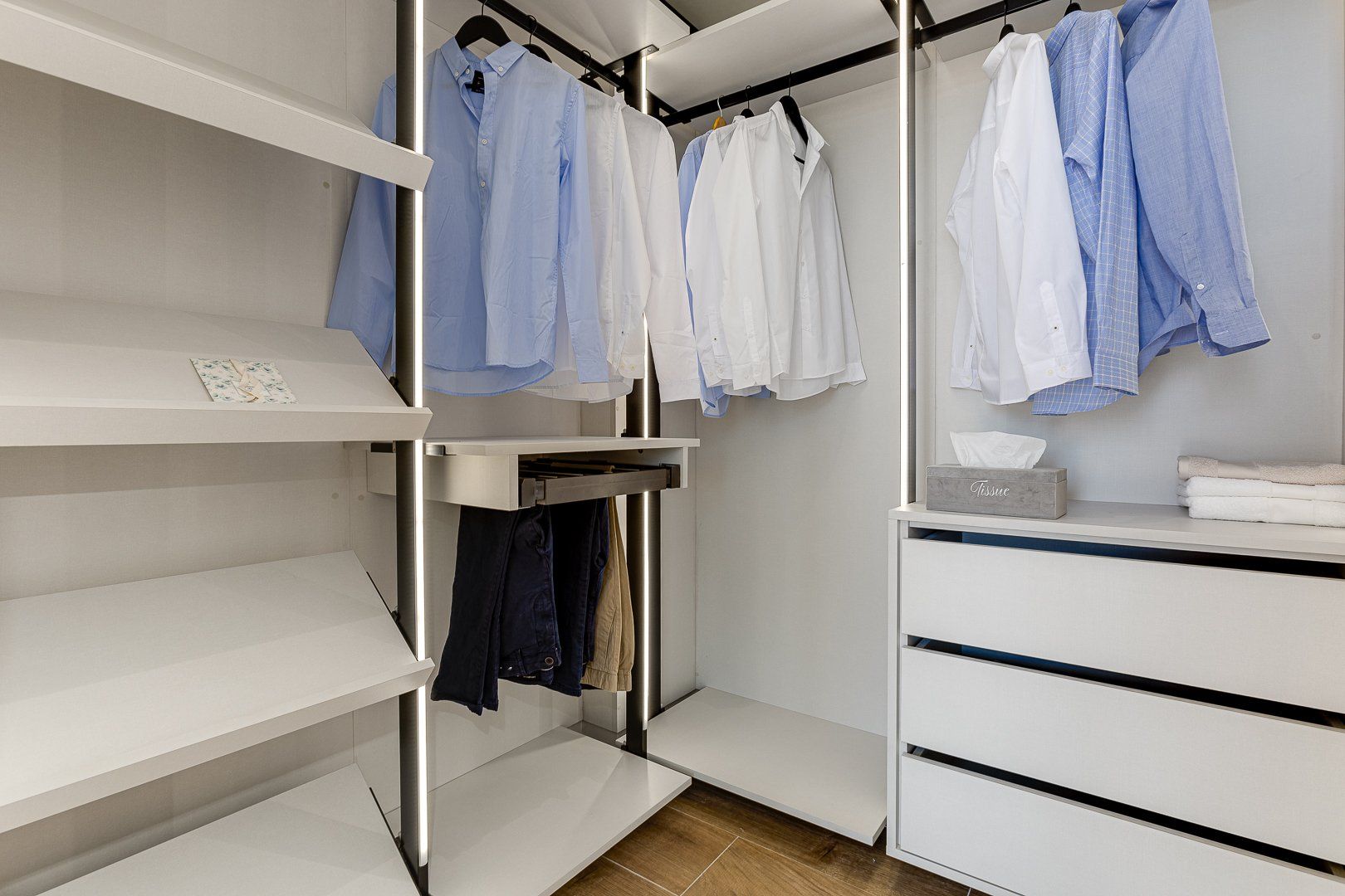 Bathroom vanity unit in villa, Golf Bahía, Finestrat