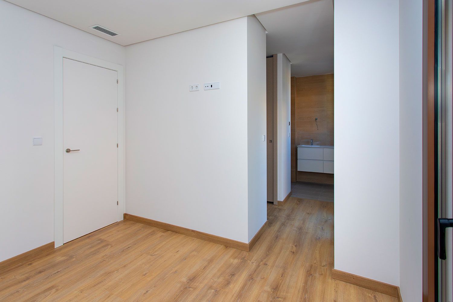 Hallway of the penthouse in Pueblo 6, Hondon De Las Nieves