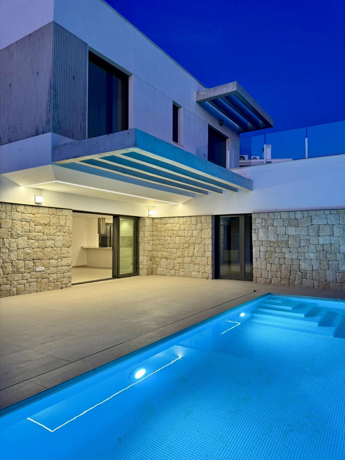 Kitchen with fitted units in new-build villa, Finestrat Hills, Finestrat