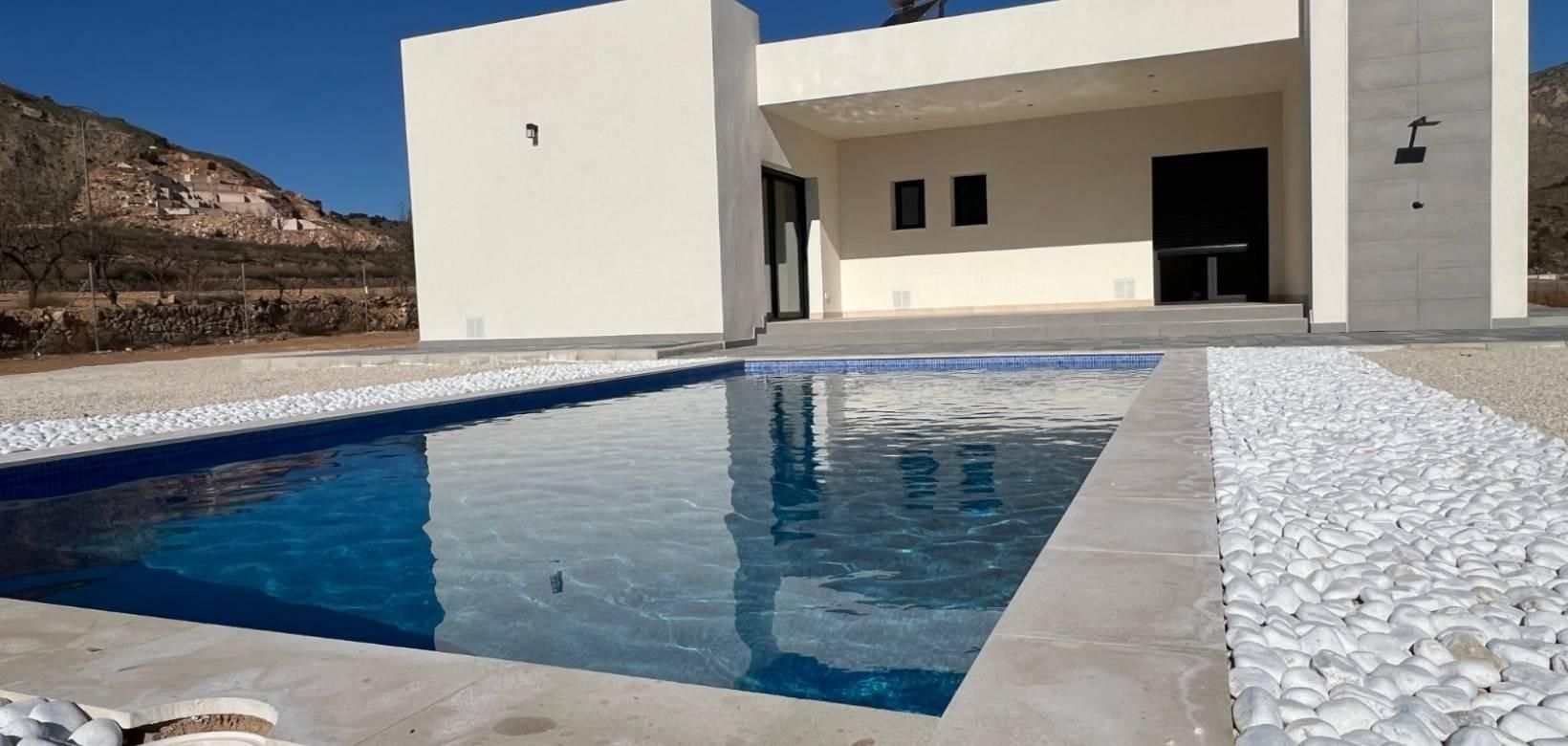 Front facade of 3-bedroom new-build villa, Hondón de las Nieves