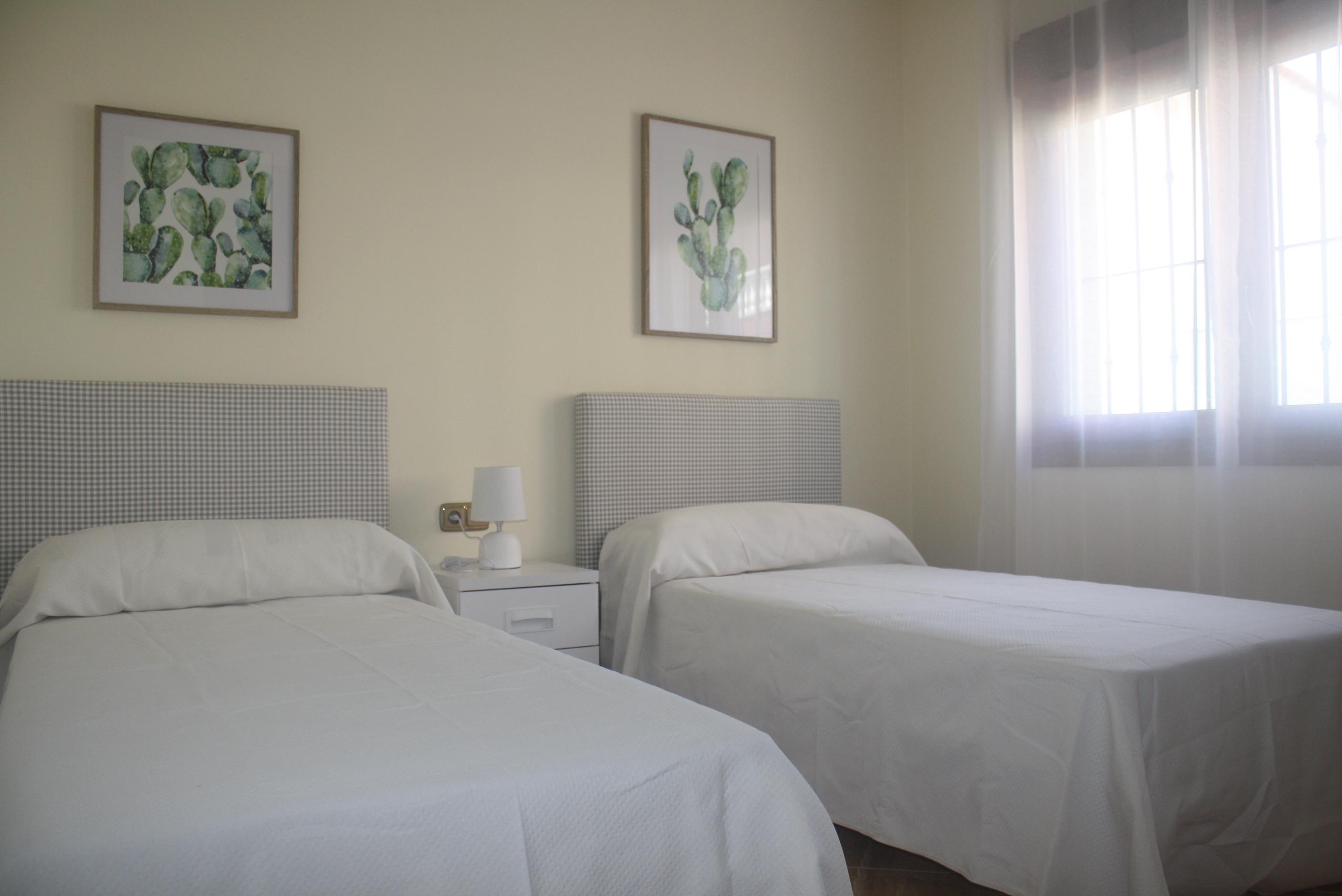 Double bedroom in 3-bedroom new-build villa, Los Balcones