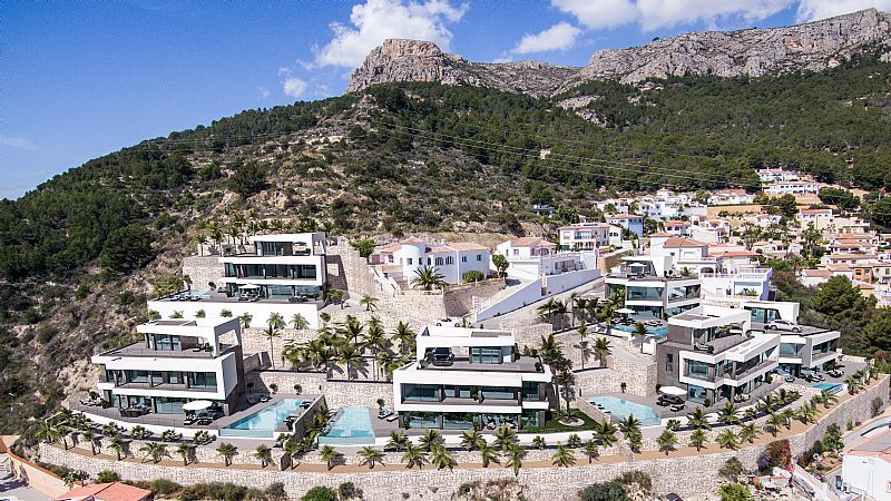 En-suite bathroom in 4-bedroom new-build villa, Cucarres, Calpe