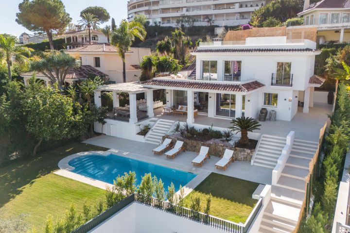 Staircase in new-build villa, Los Naranjos, Marbella