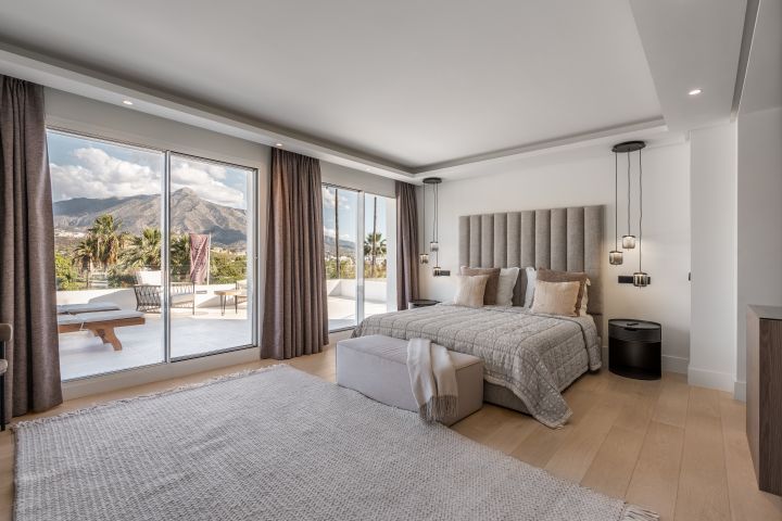 Dining area in new-build villa, Los Naranjos, Marbella