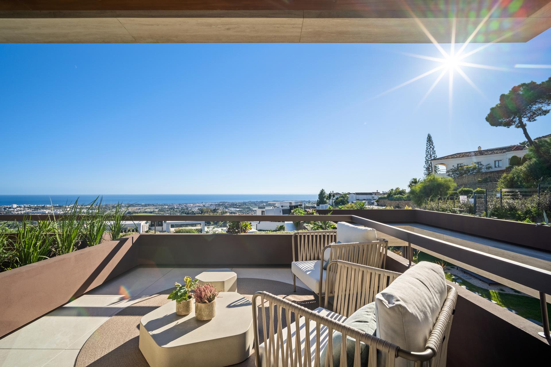 Second bedroom in 5-bedroom villa, La Quinta, Benahavis