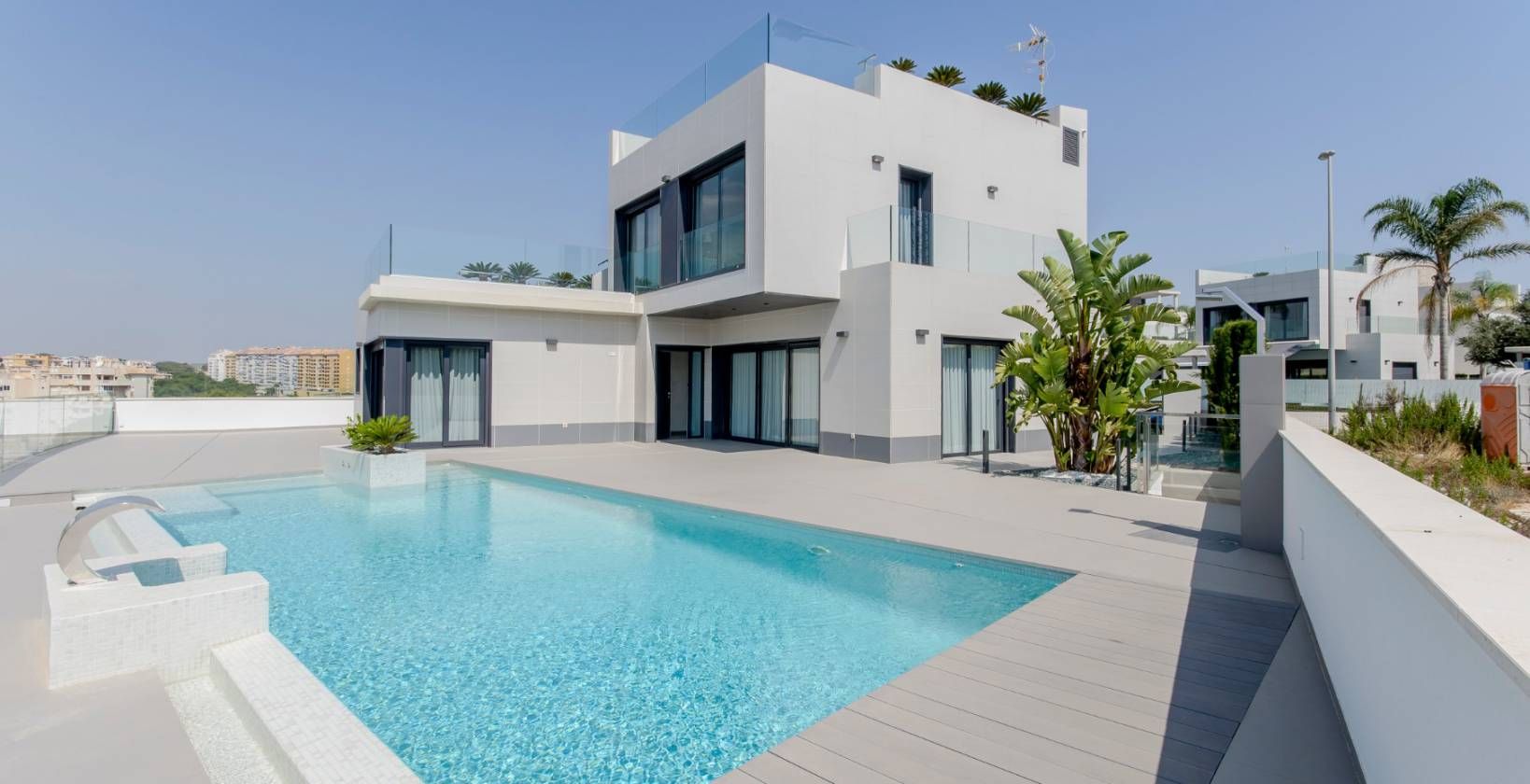 Kitchen worktops and fitted units in villa, Campoamor