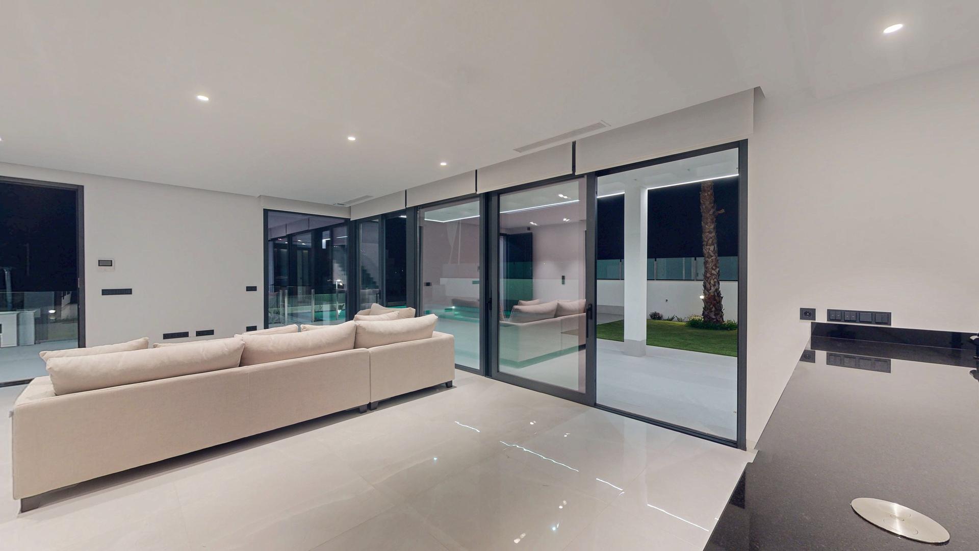 Final exterior shot of new-build villa on 455m2 plot, Finestrat Hills