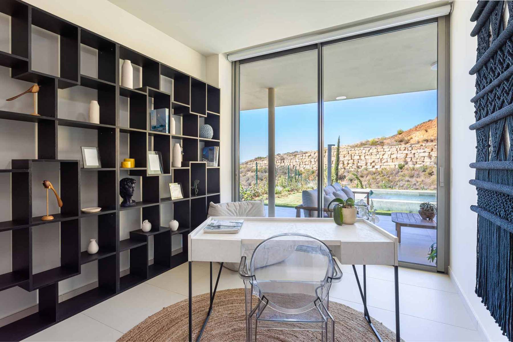 Rooftop solarium with open views, El Higuerón, Fuengirola