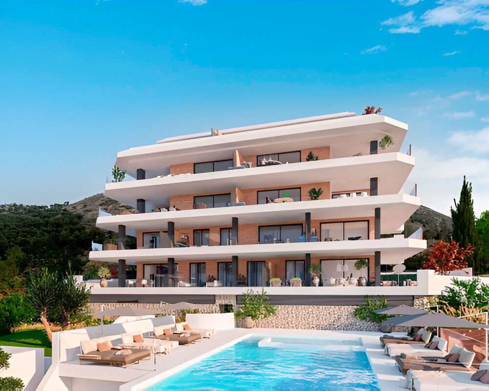 Communal pool area in new-build development, El Higuerón, Fuengirola