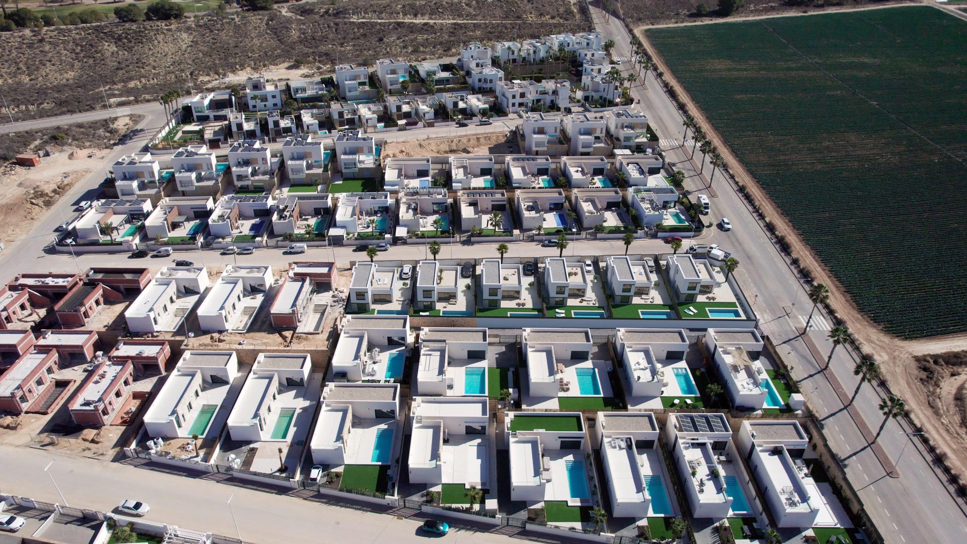 Surrounding neighbourhood of new-build villa, Algorfa, Alicante