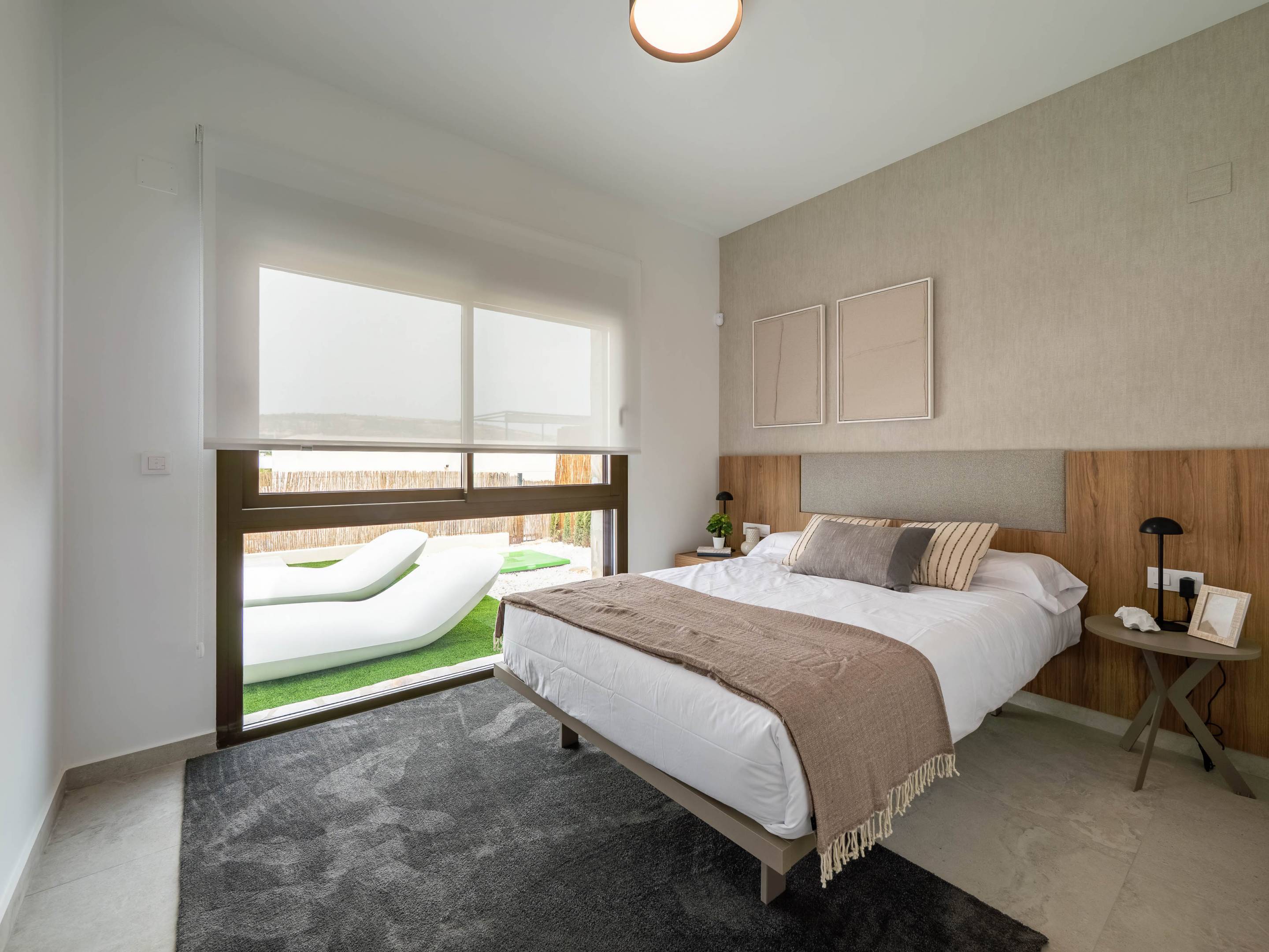 Built-in storage in bedroom, new-build villa, Algorfa