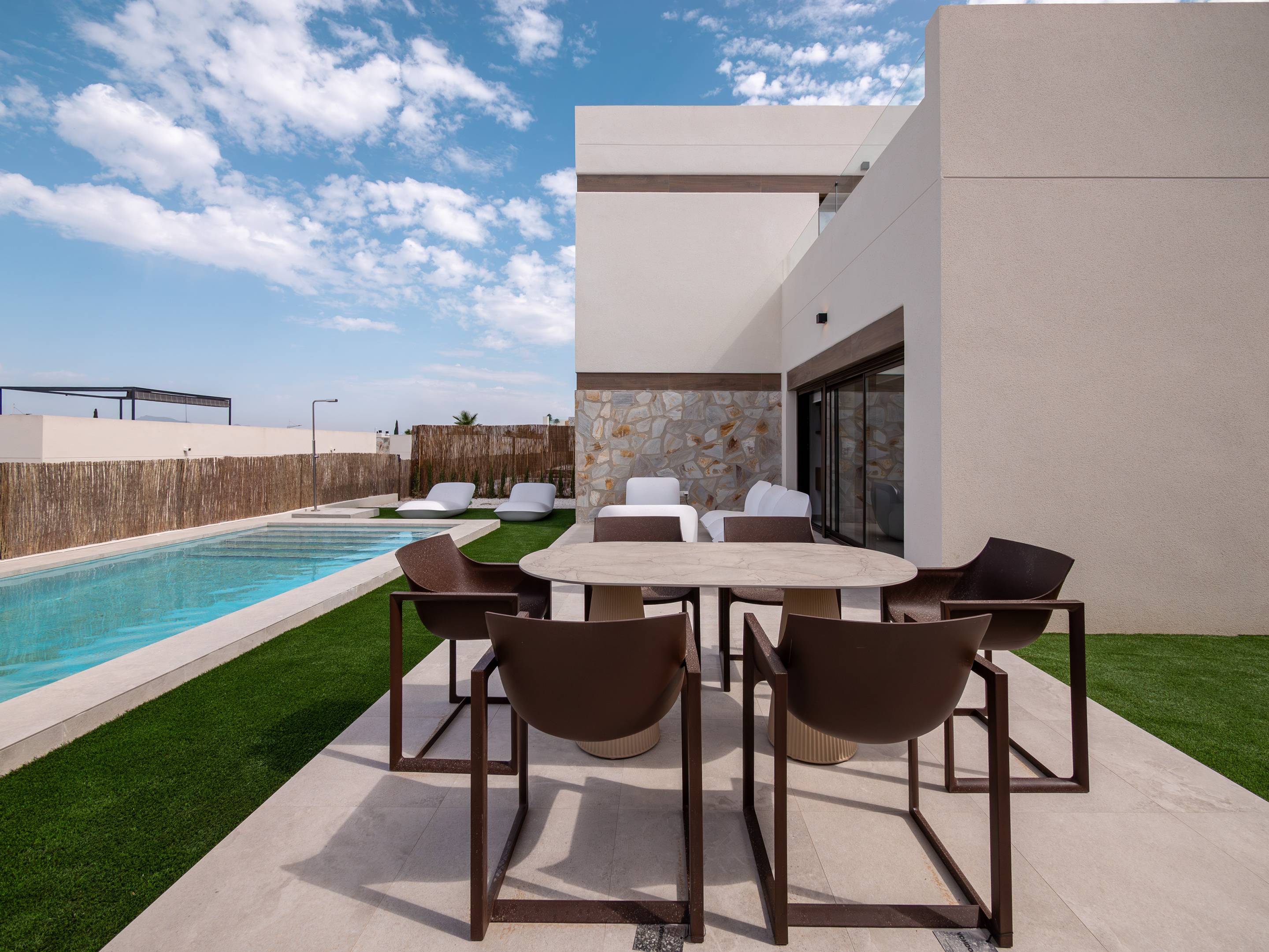 Bathroom with shower, new-build villa, Algorfa, Alicante