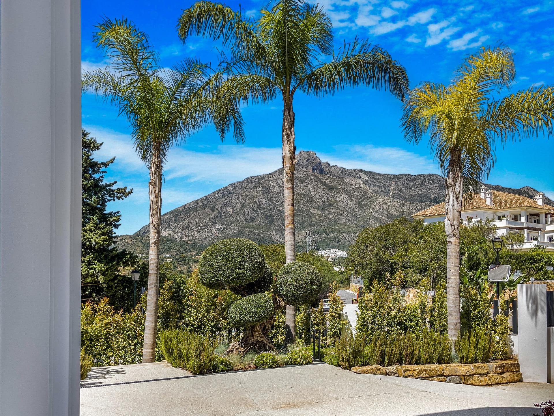 Staircase detail, 6-bedroom villa, Las Lomas de Río Verde, Marbella