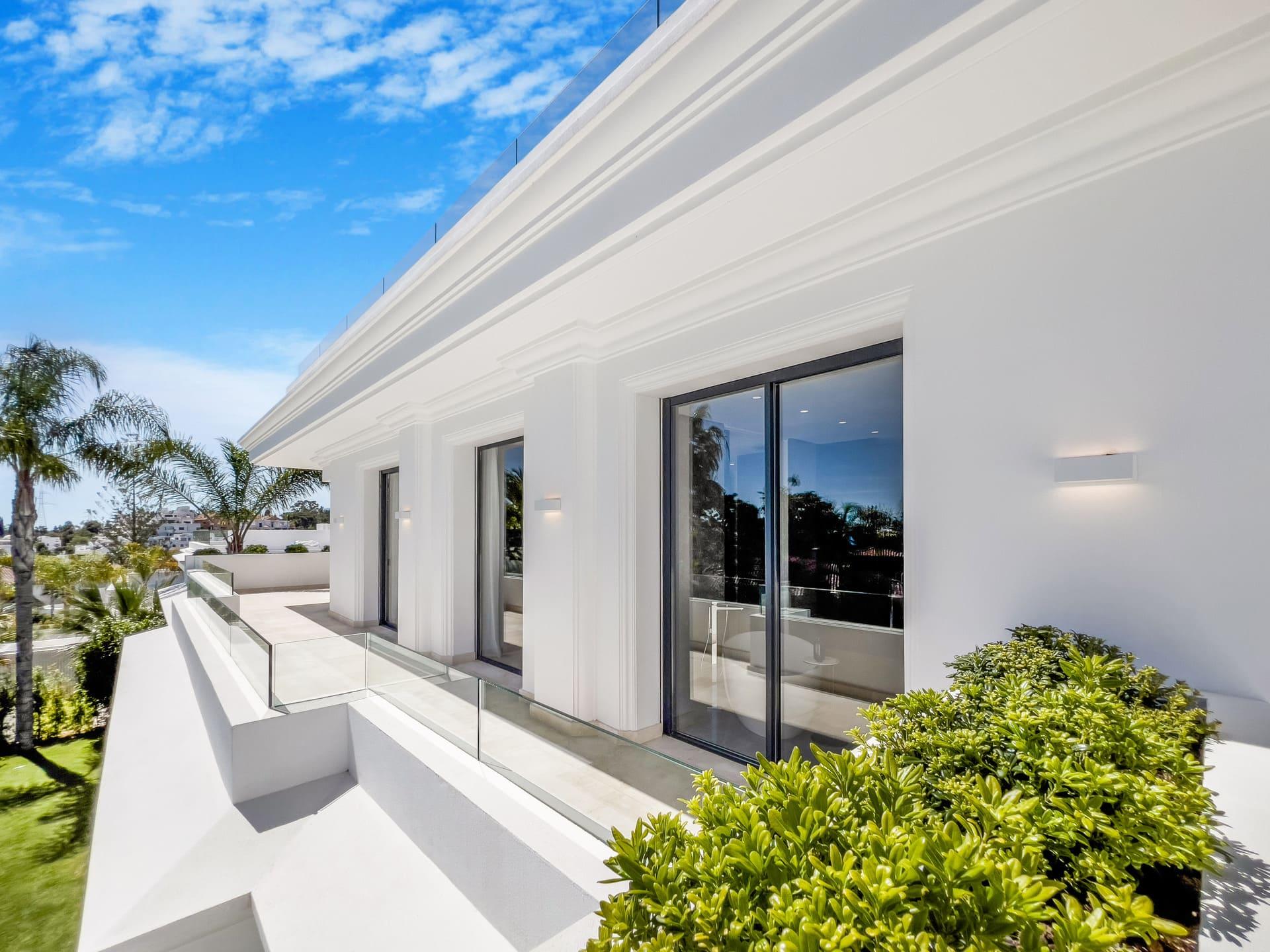Kitchen detail with fitted units, new-build villa, Las Lomas de Río Verde