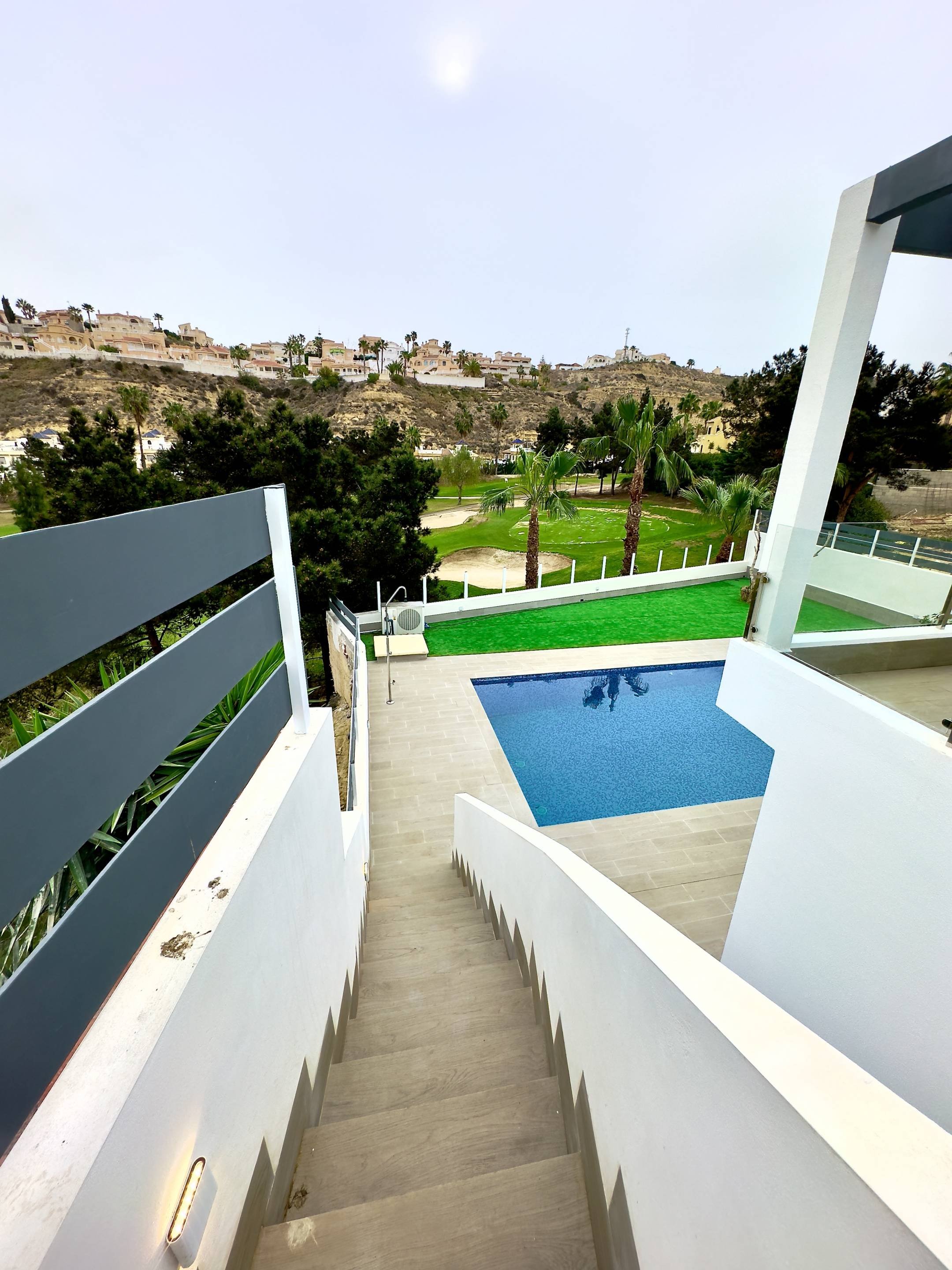 Kitchen in 4-bedroom new-build villa, La Marquesa, Rojales