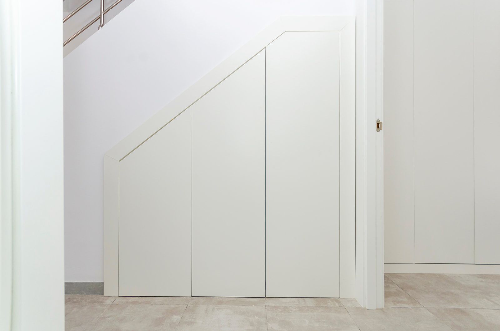 Built-in wardrobe space in bedroom, new-build villa, El Limonar
