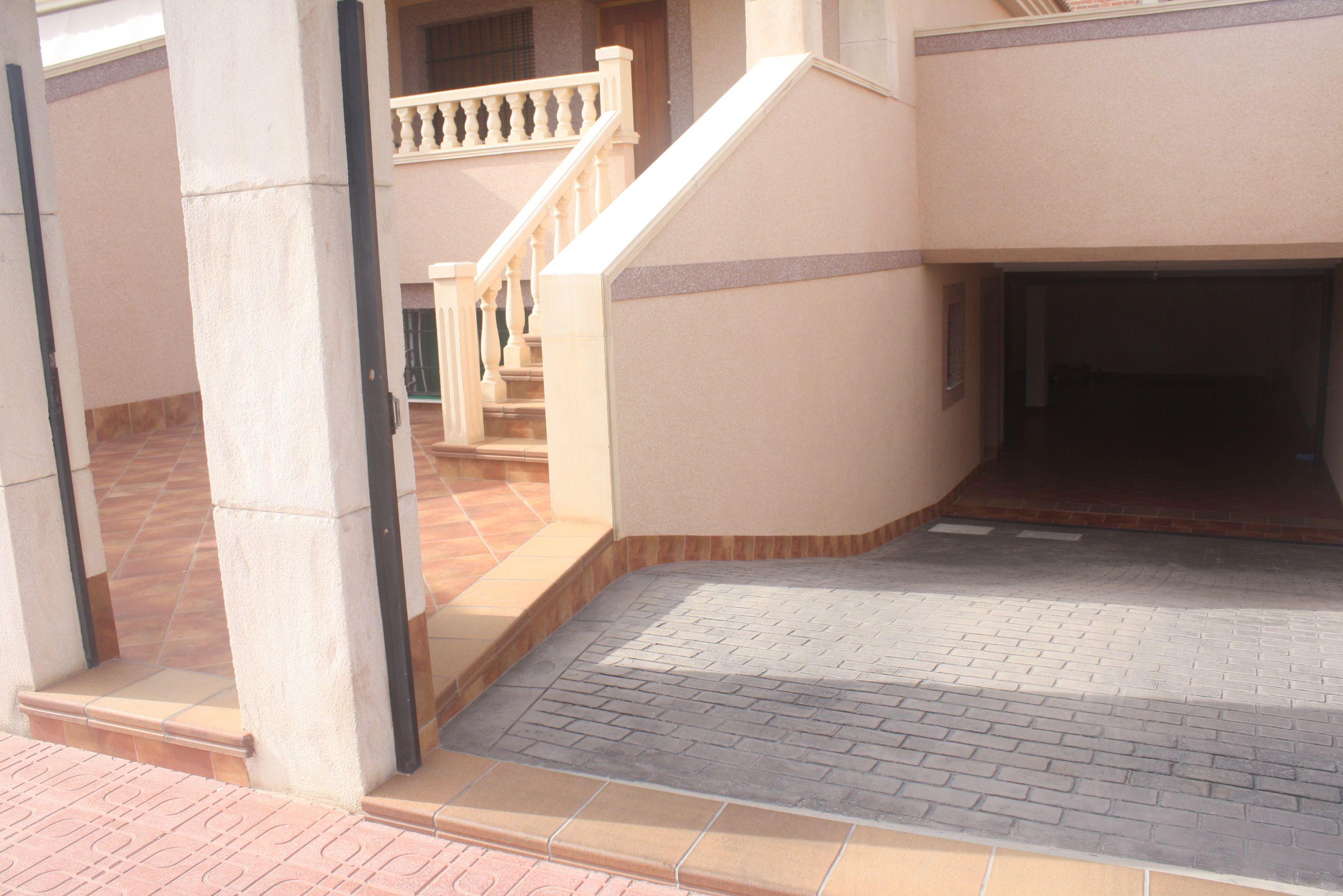Exterior facade of new-build townhouse, Los Balcones, Torrevieja