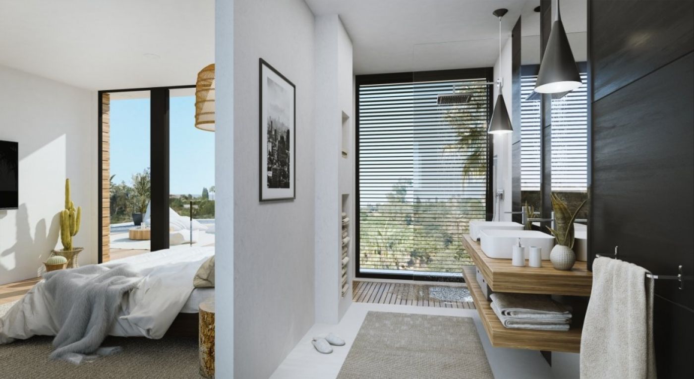 En-suite bathroom in 4-bedroom villa, Estepona