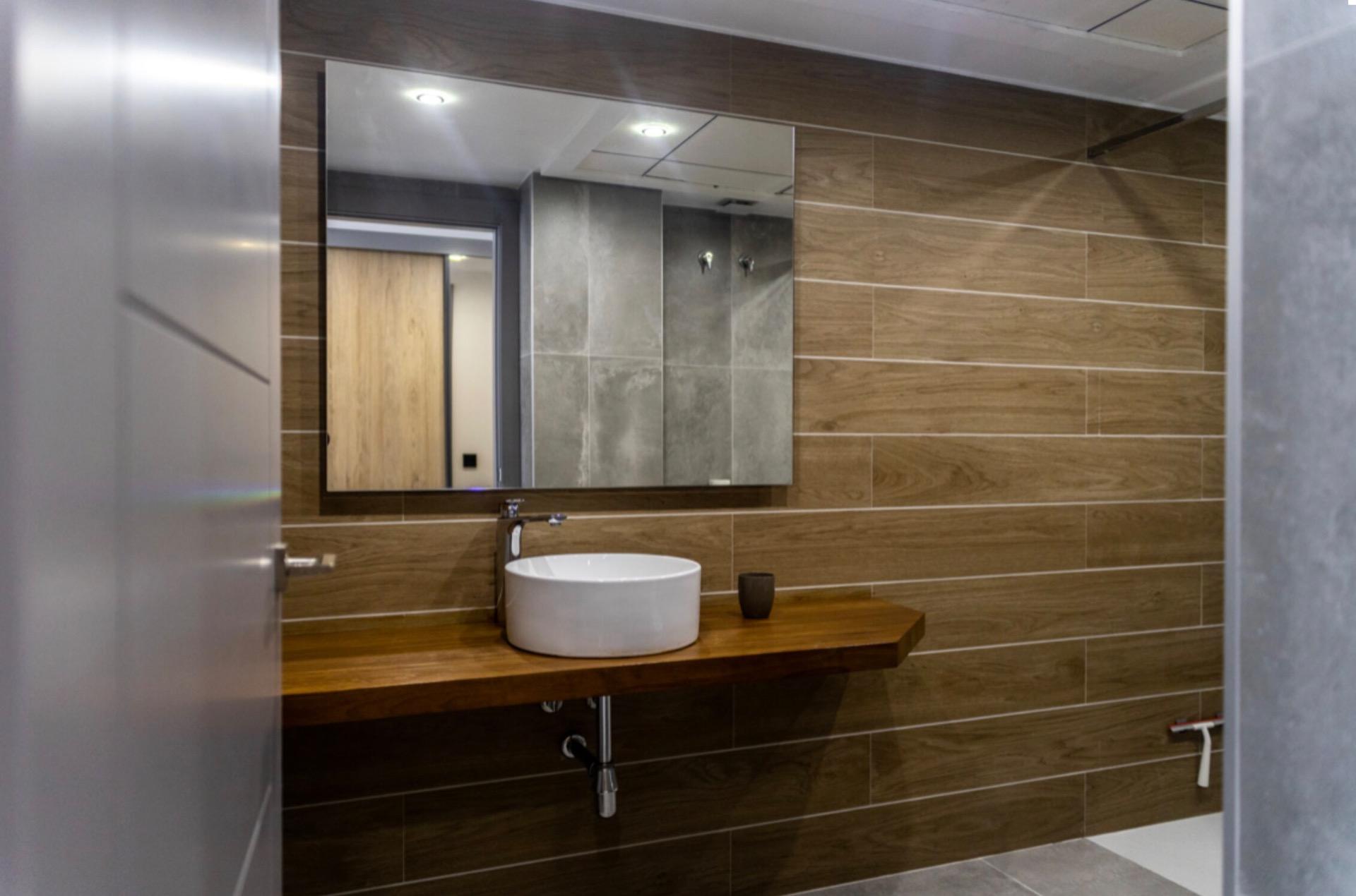 Bathroom in 5-bedroom villa, Pueblo Bravo (view 29)