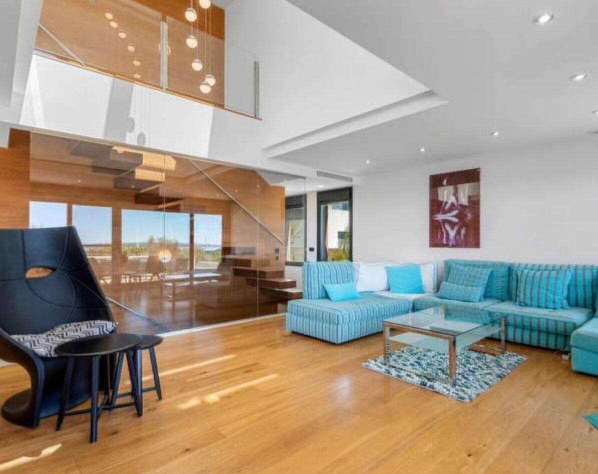 Living area in 5-bedroom villa, Pueblo Bravo