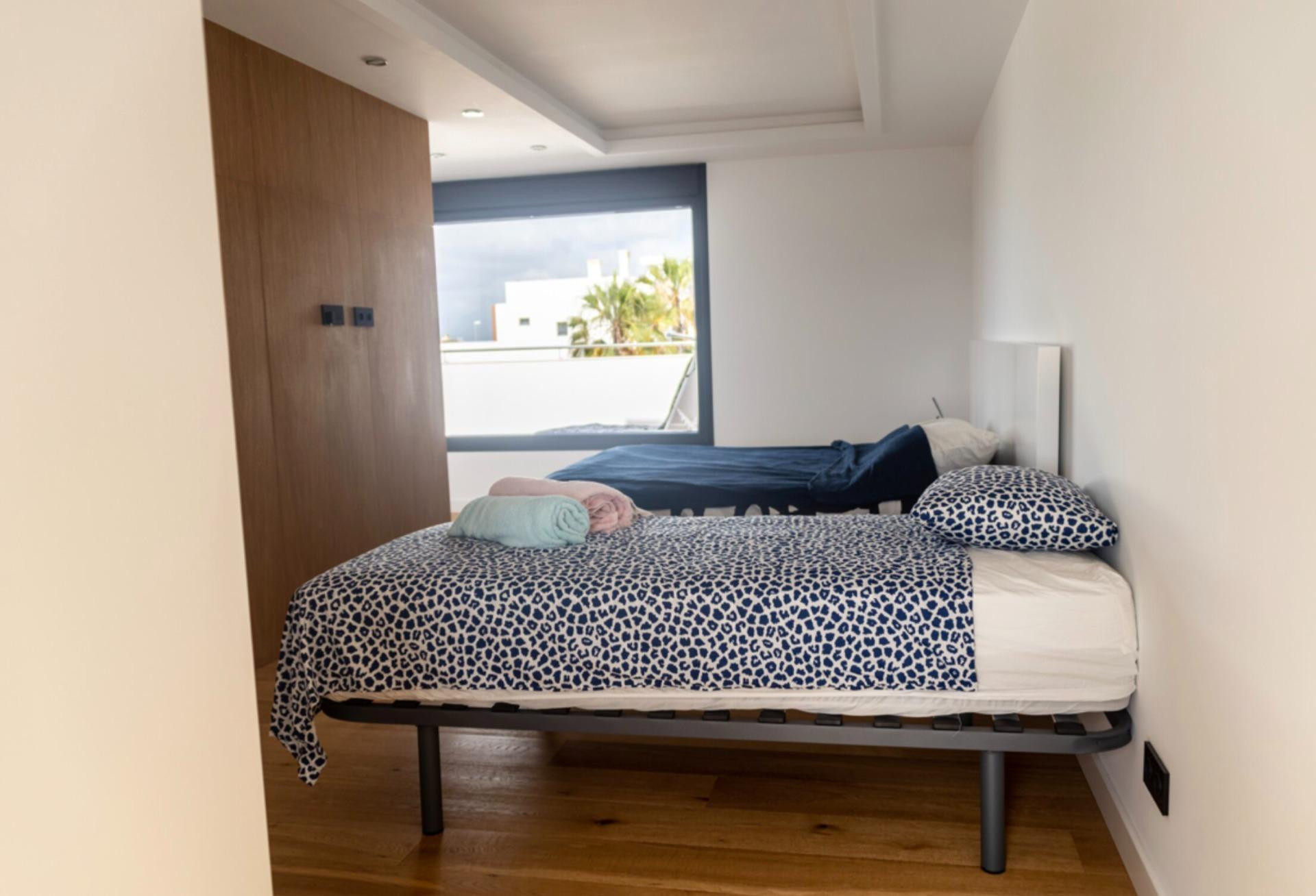 Bedroom in 5-bedroom villa, Pueblo Bravo (view 47)
