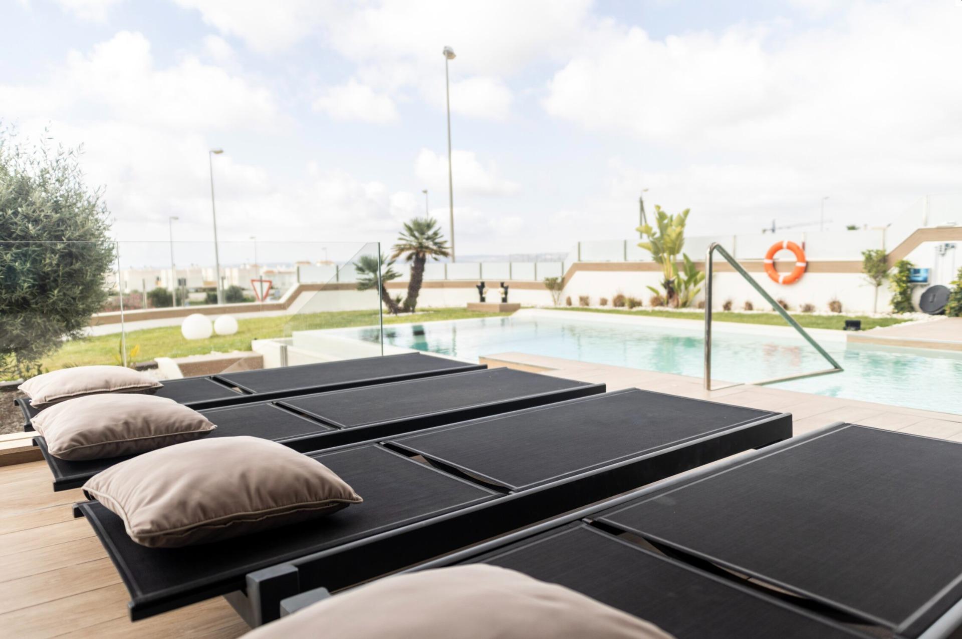Swimming pool area in Pueblo Bravo, Ciudad Quesada (view 48)
