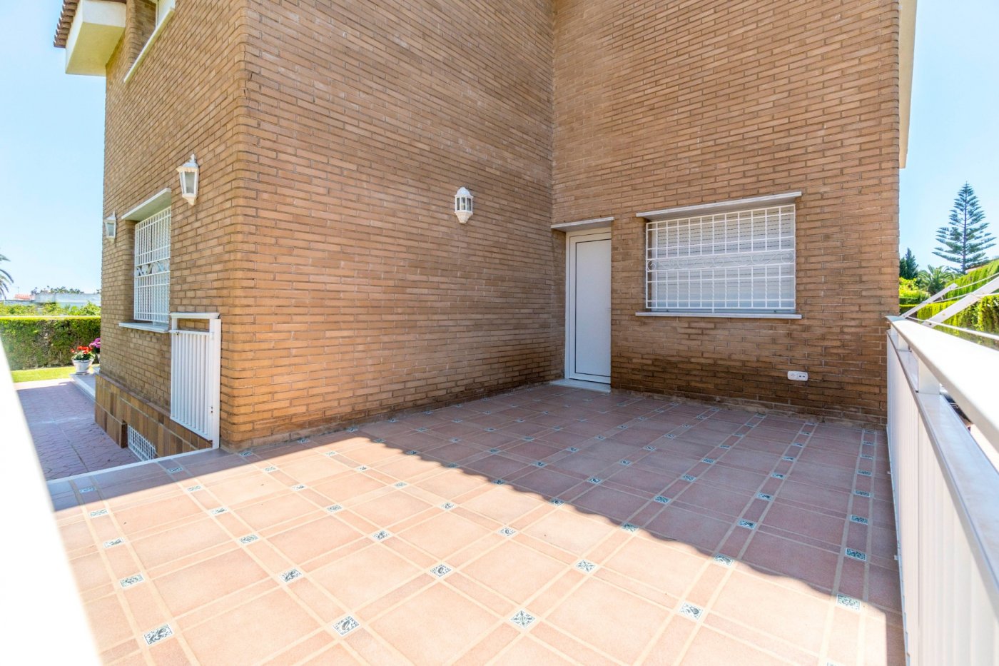 Entrance of the villa in La veleta, Torrevieja (view 36)
