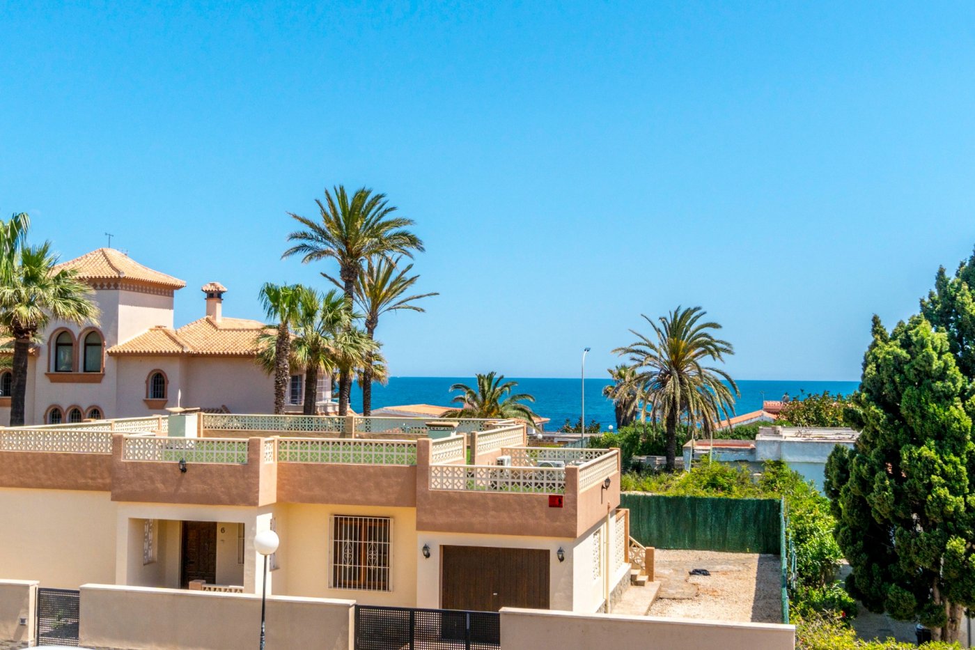 Neighbourhood view of the villa in La veleta, Torrevieja (view 39)