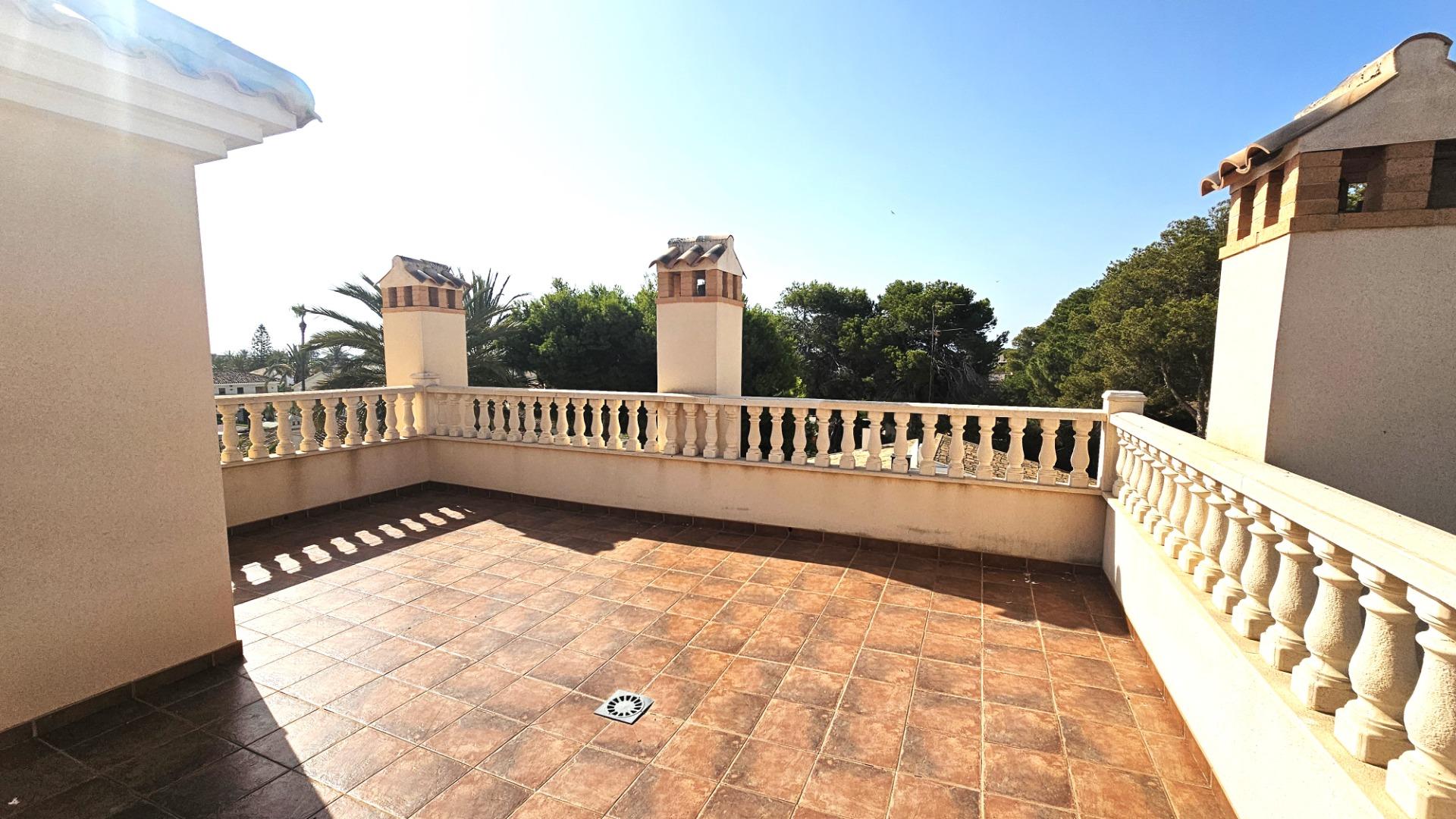 Entrance of the villa in La caleta, Cabo Roig (view 26)