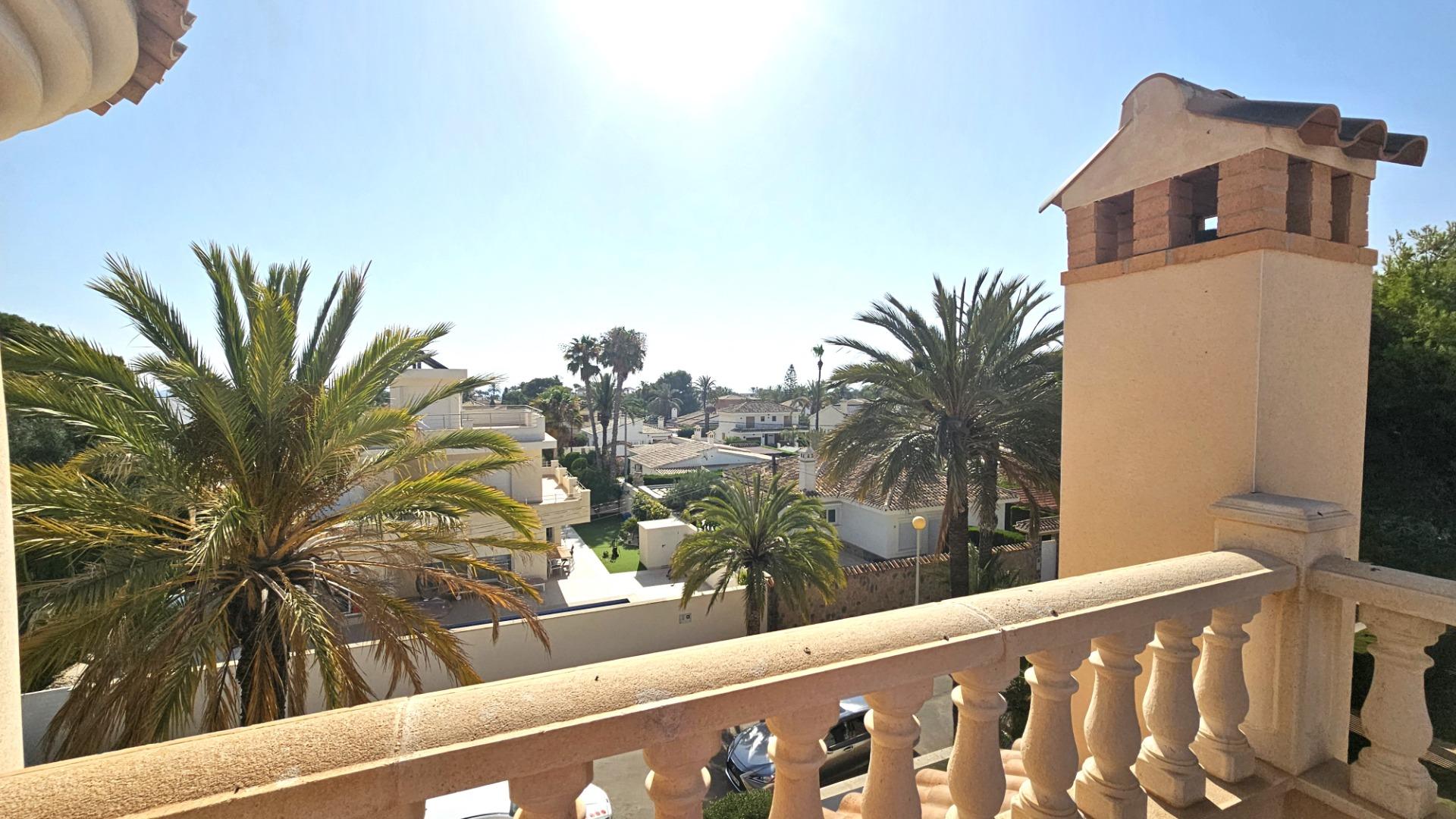 Street view of the villa in La caleta, Cabo Roig (view 28)