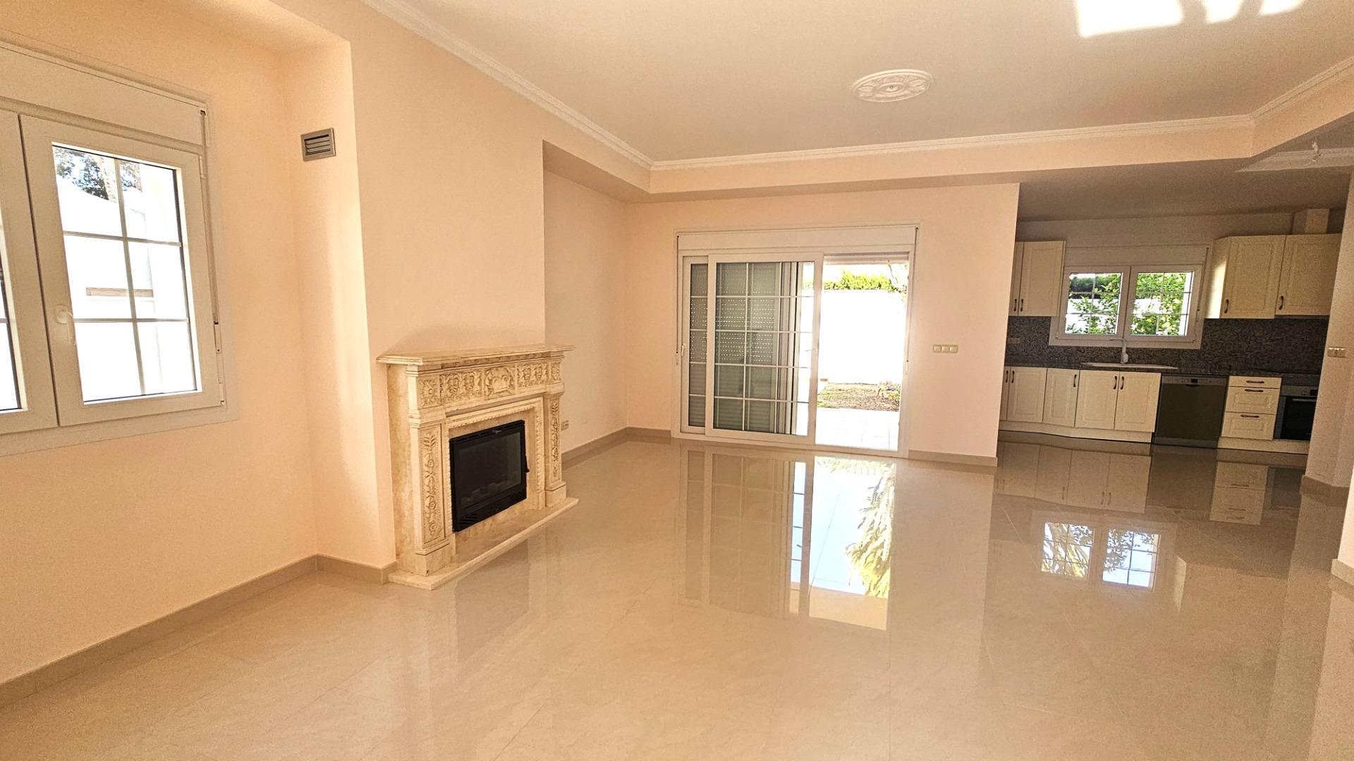 Living area in 5-bedroom villa, La caleta