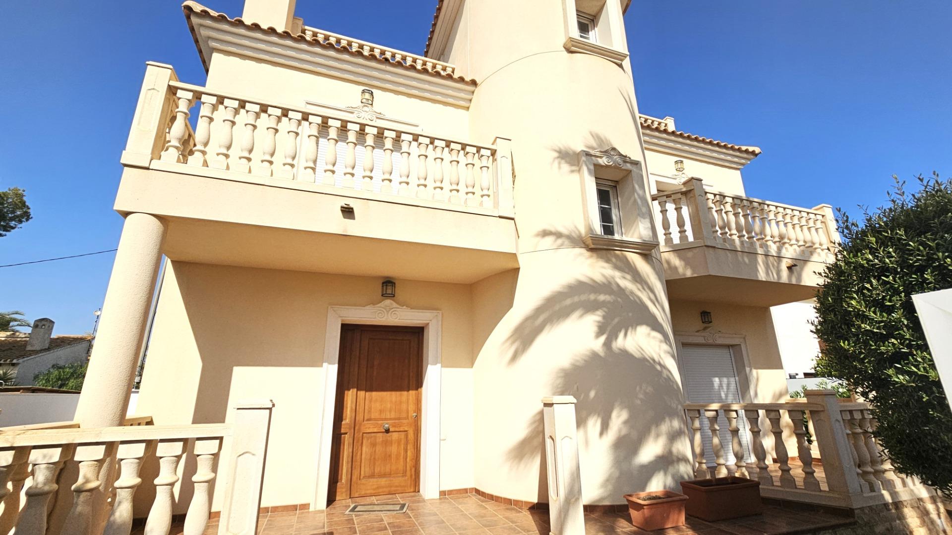 Additional room in villa, La caleta