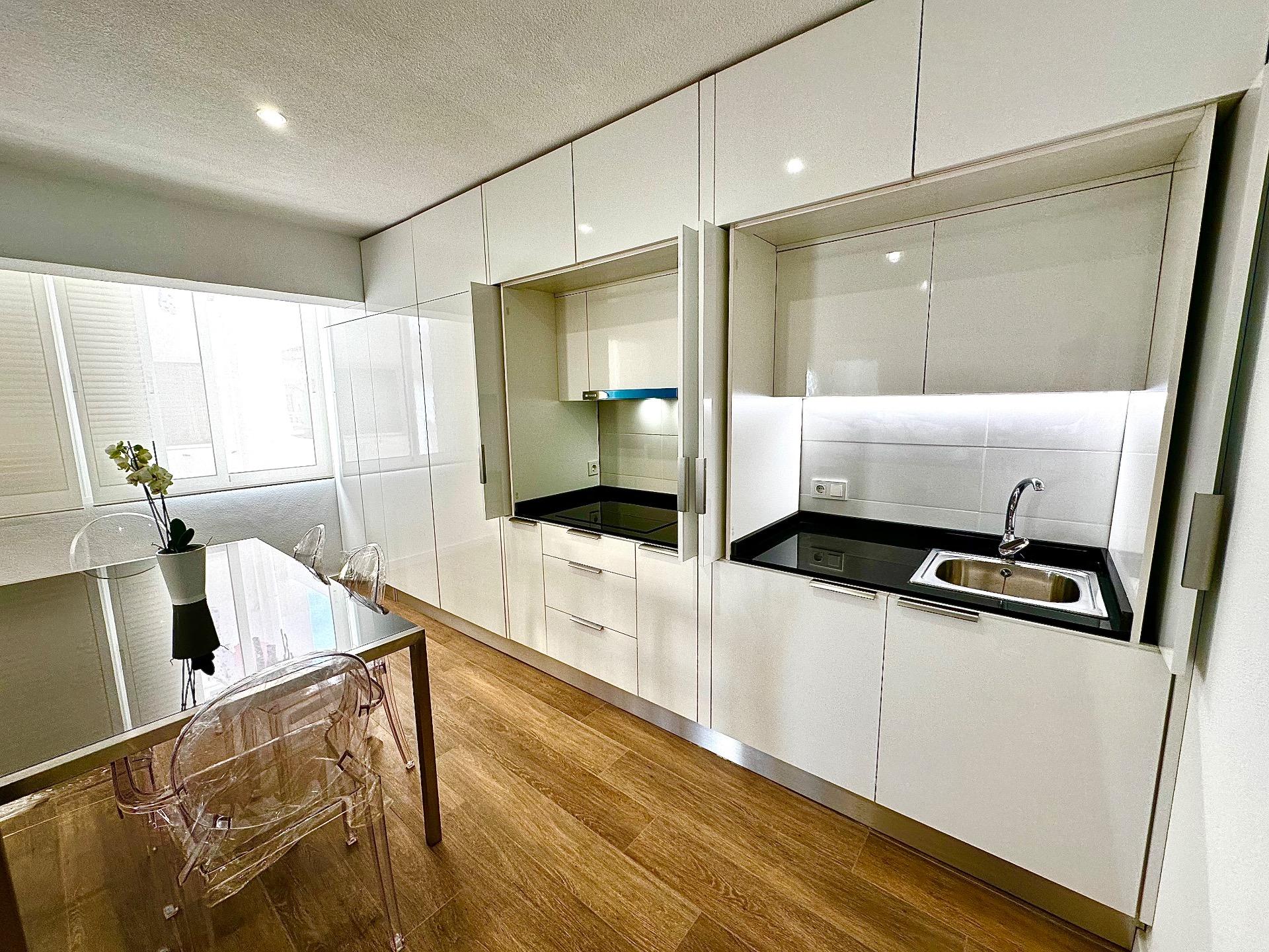 Apartment for sale in Centro, Torrevieja - exterior view of the residential building