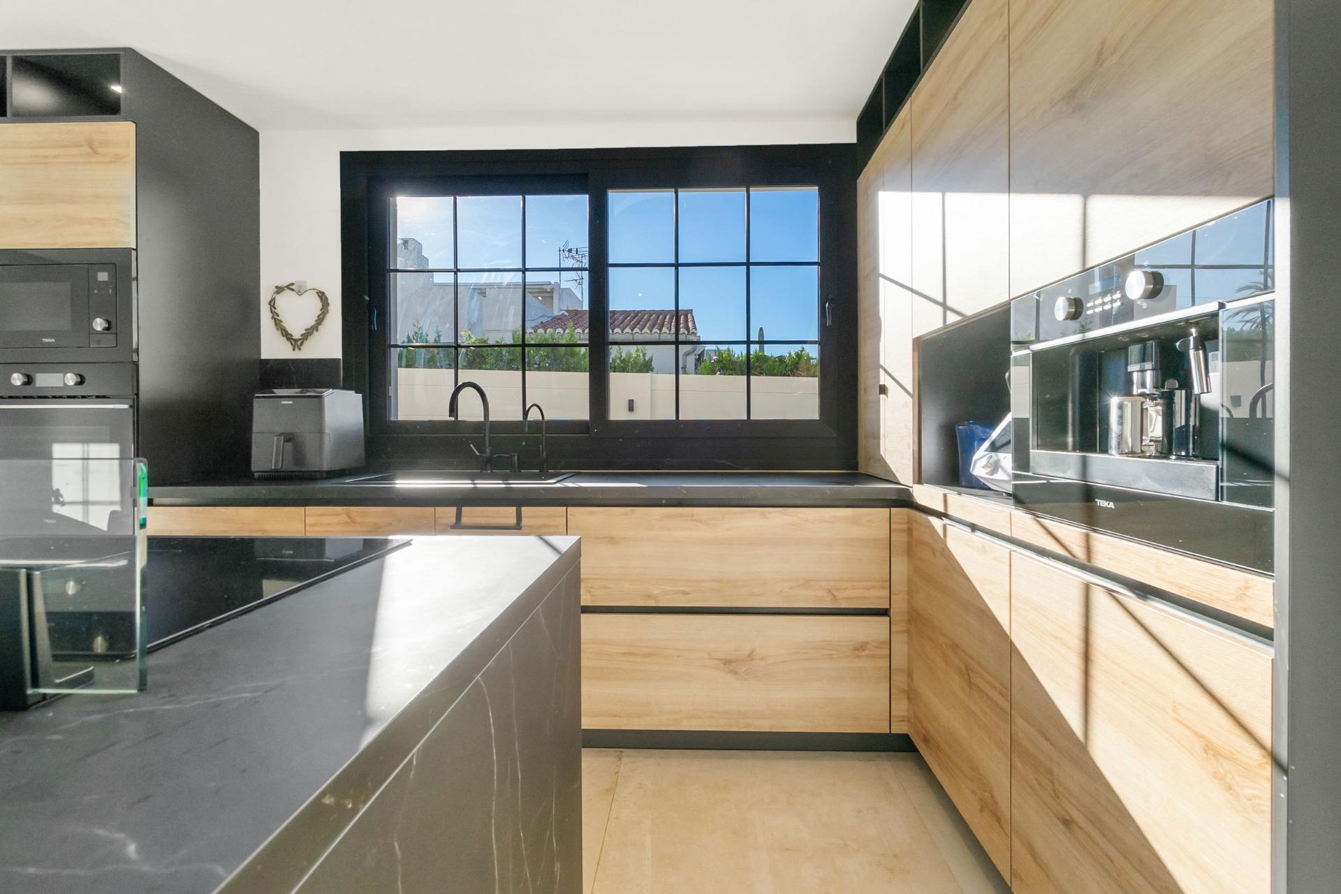 Building or complex exterior in Torreta Florida, Torrevieja