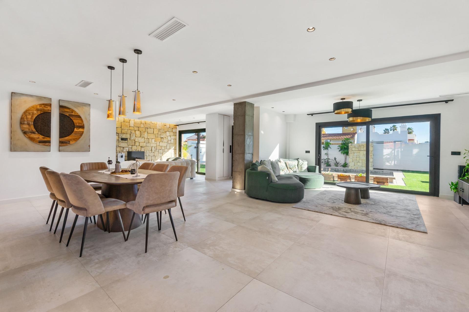 Kitchen area in villa, Torreta Florida